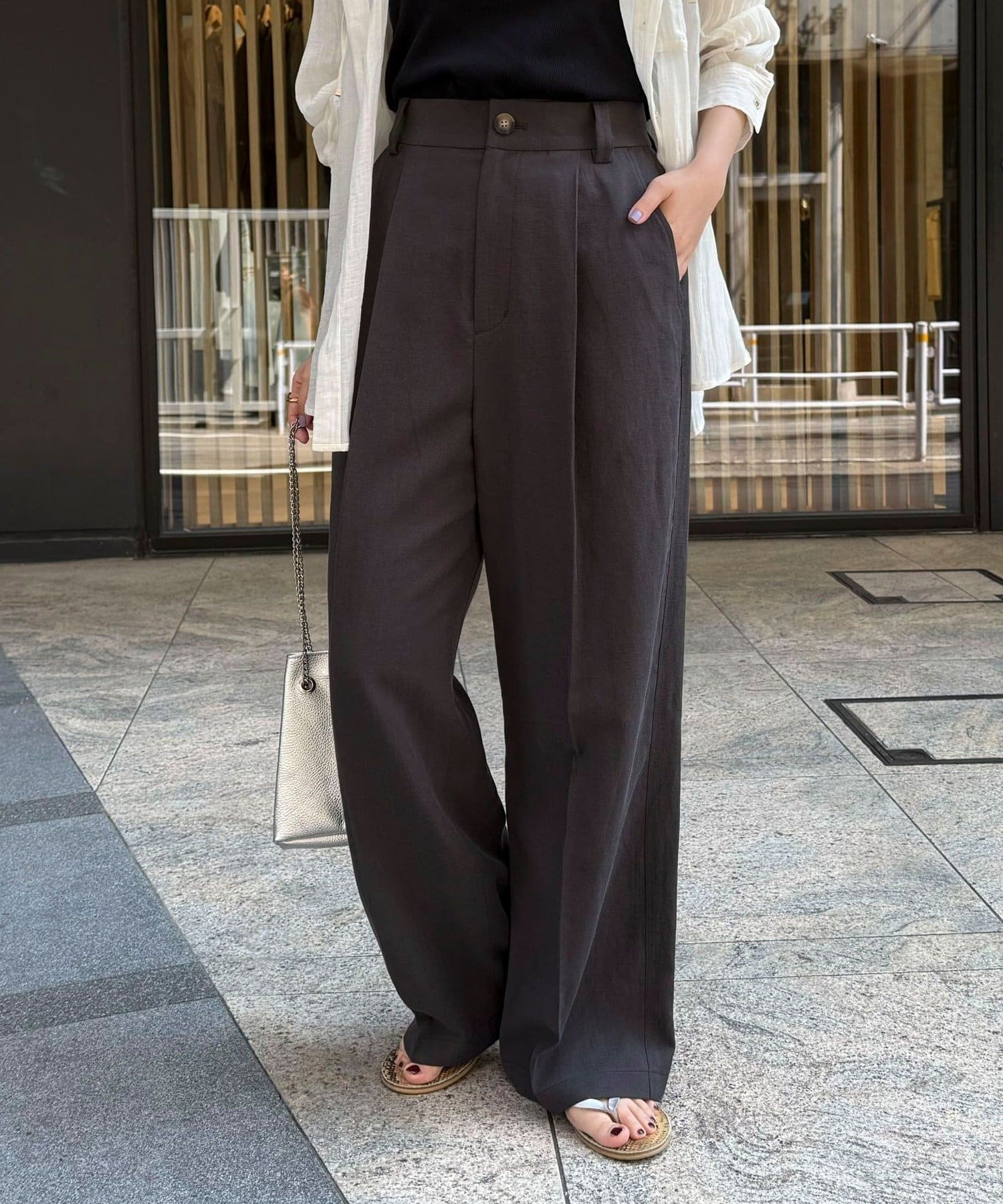 FREDY & GLOSTER(フレディ アンド グロスター) ハイブリッドリネンタックスラックス