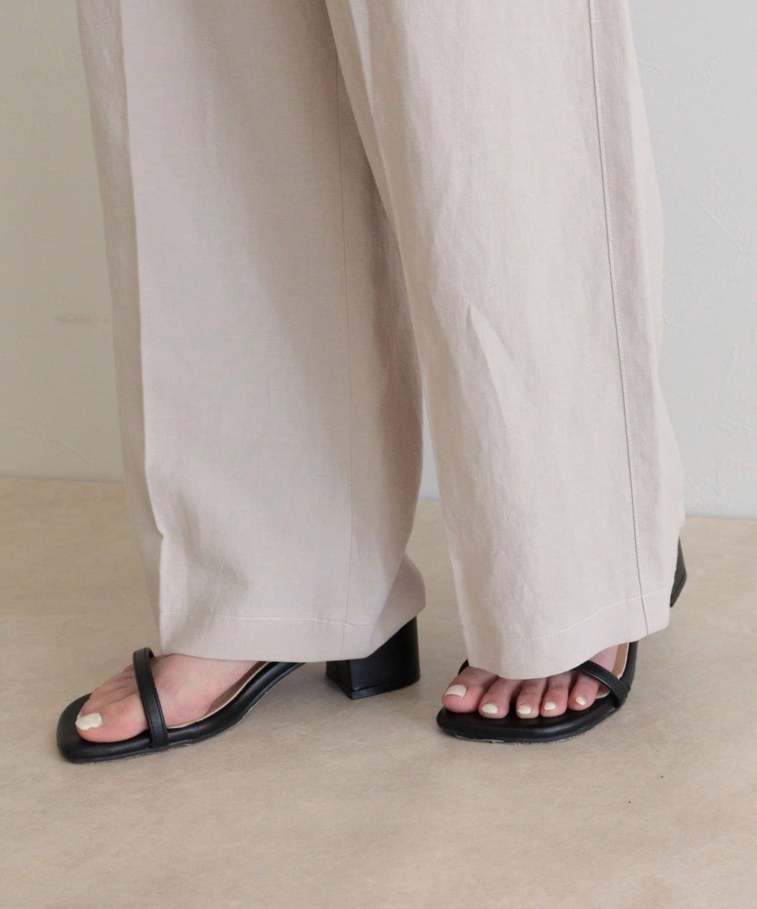 FREDY & GLOSTER(フレディ アンド グロスター) ハイブリッドリネンタックスラックス