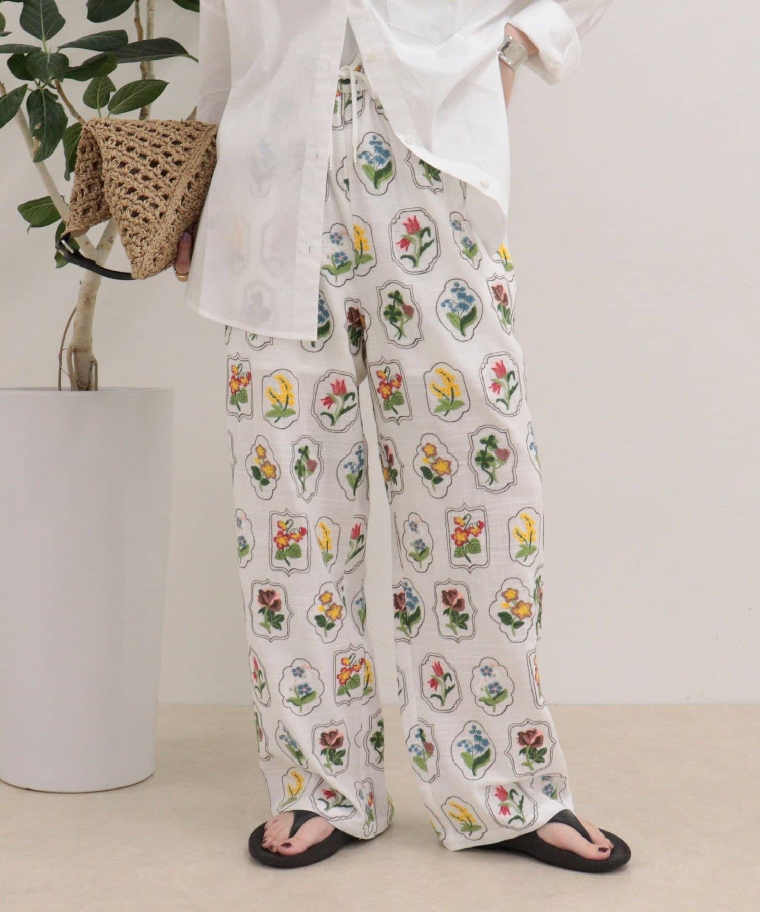 FREDY & GLOSTER(フレディ アンド グロスター) エンブロイダリーギャザーパンツ