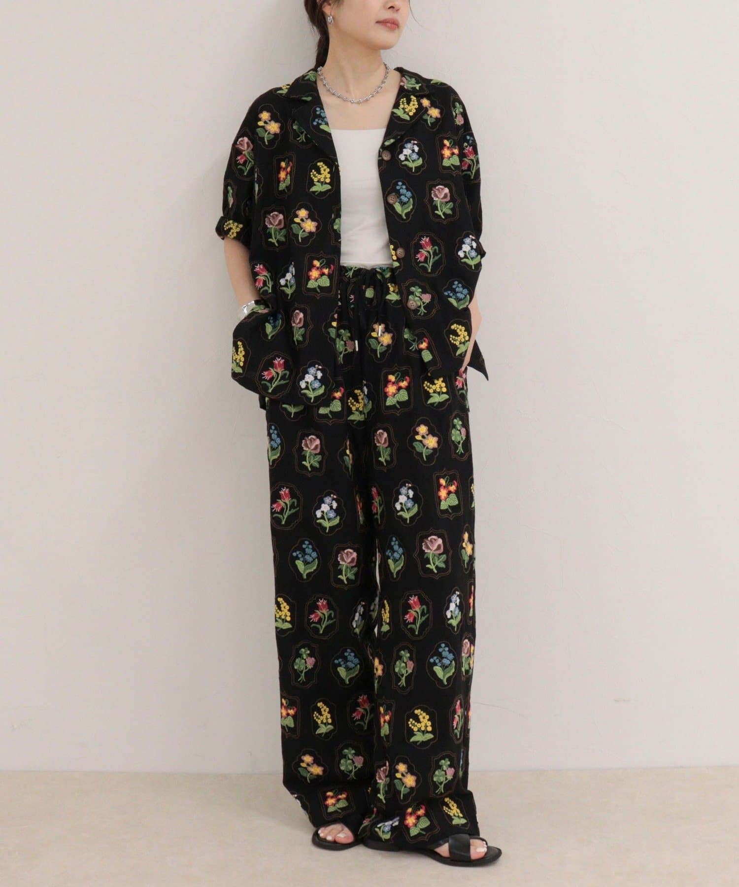 FREDY & GLOSTER(フレディ アンド グロスター) エンブロイダリーギャザーパンツ