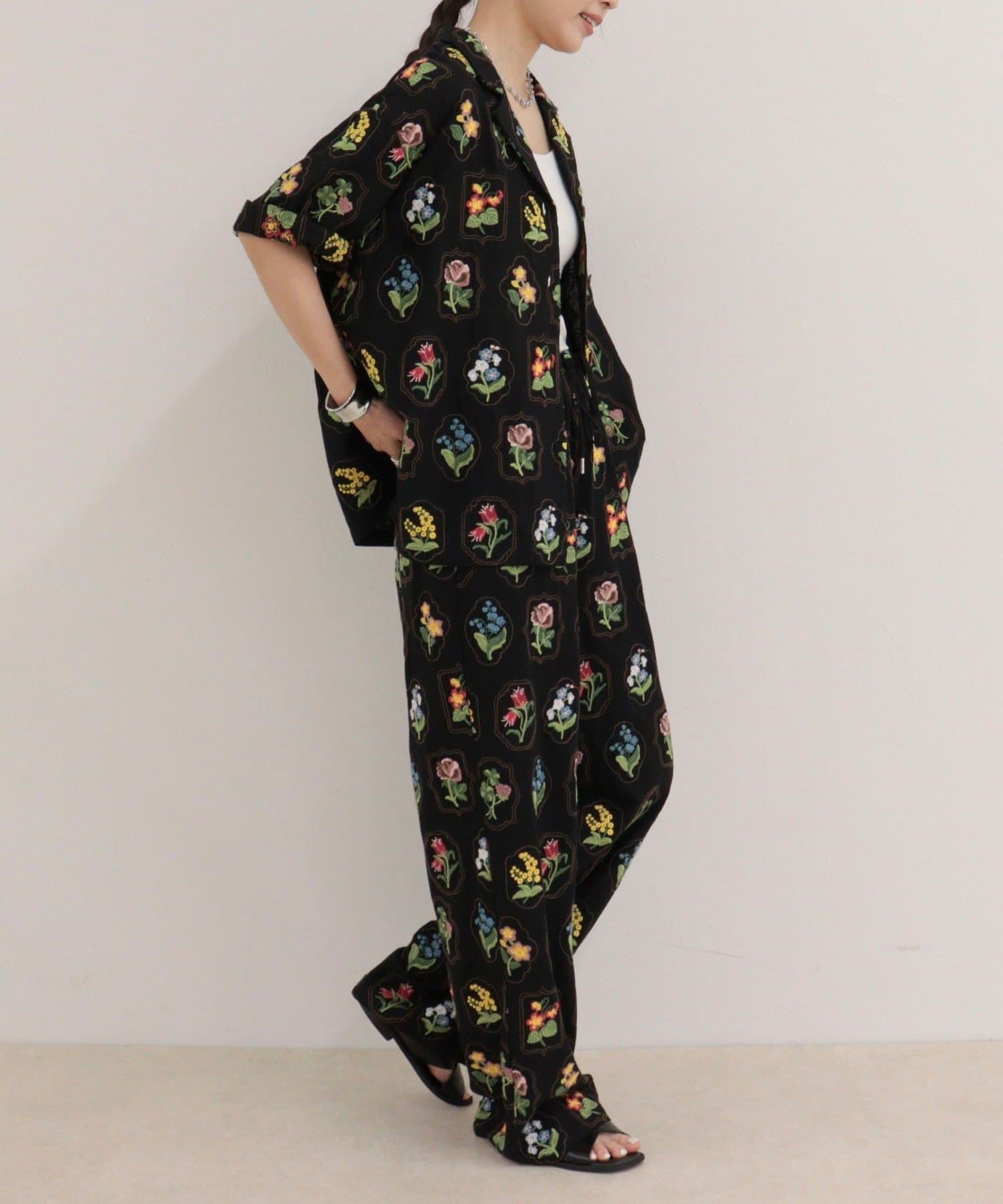 FREDY & GLOSTER(フレディ アンド グロスター) エンブロイダリーギャザーパンツ