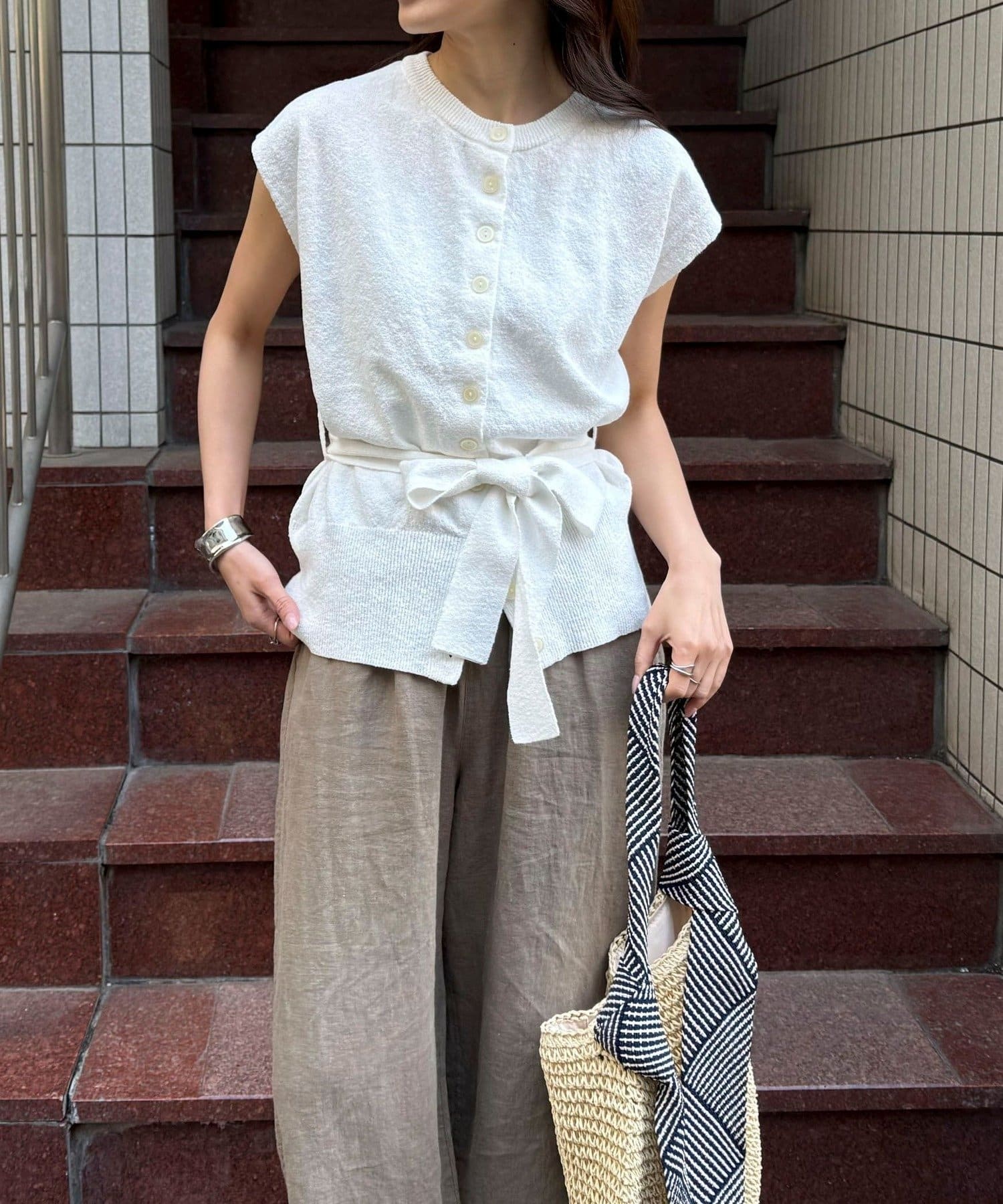 FREDY & GLOSTER(フレディ アンド グロスター) ベルト付きニットベスト