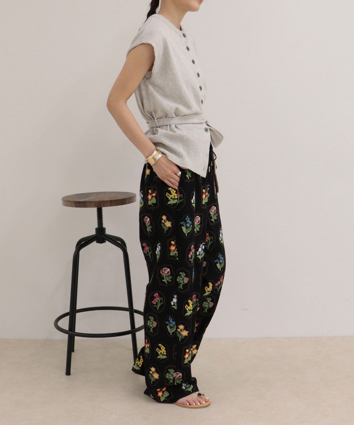 FREDY & GLOSTER(フレディ アンド グロスター) ベルト付きニットベスト