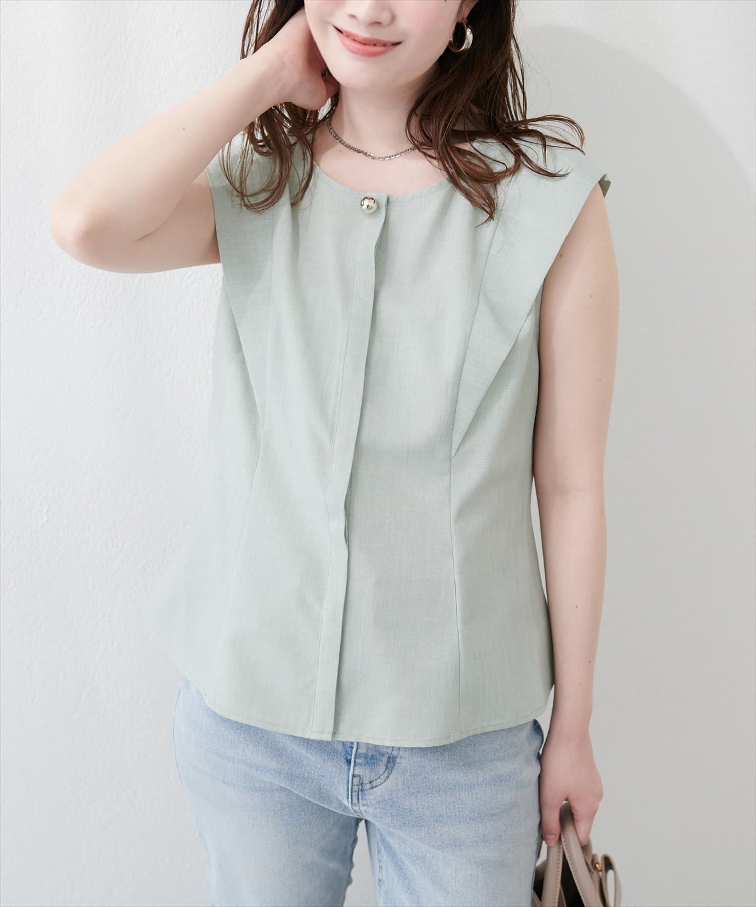 natural couture(ナチュラルクチュール) フロントタックペプラムブラウス