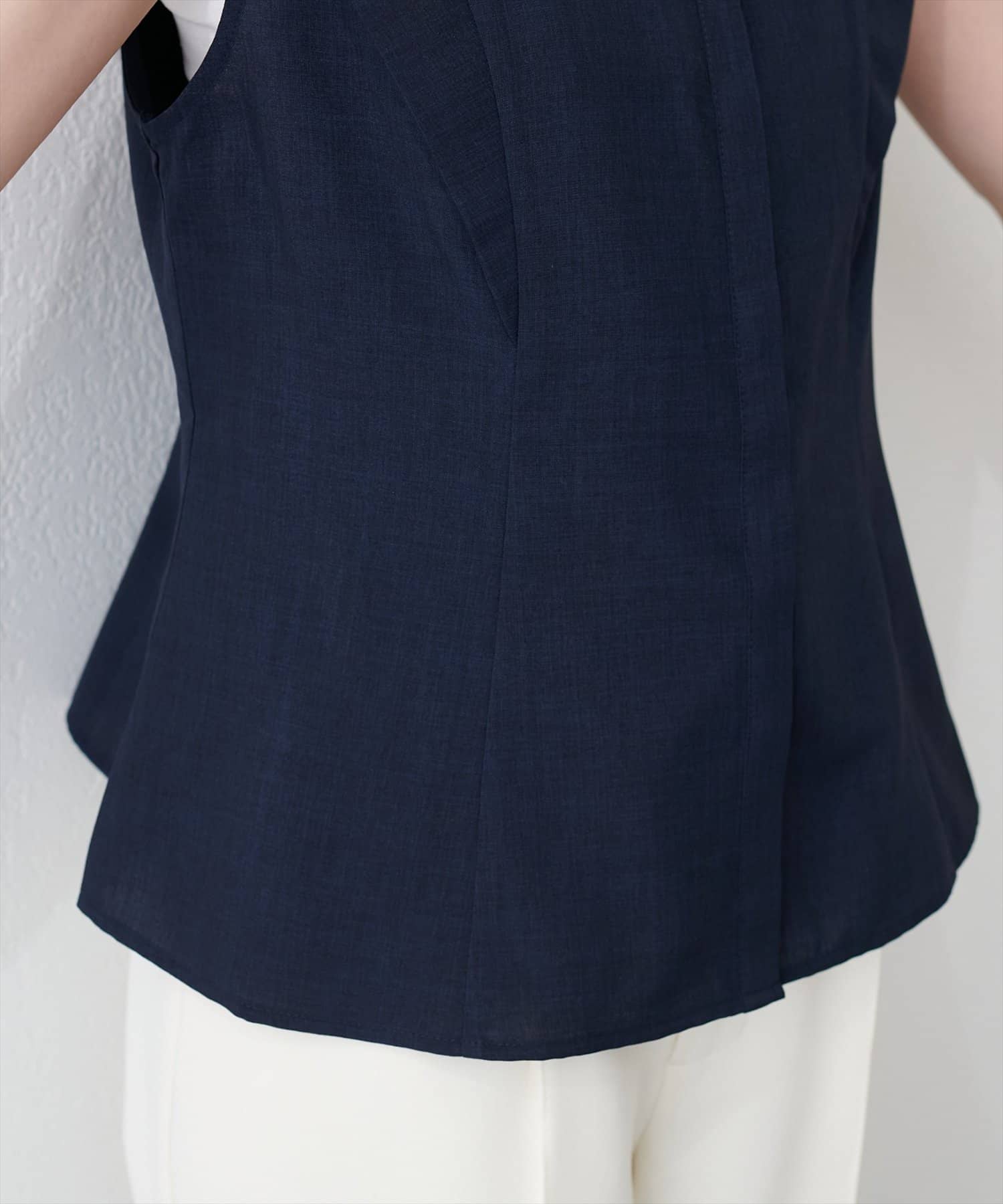 natural couture(ナチュラルクチュール) フロントタックペプラムブラウス