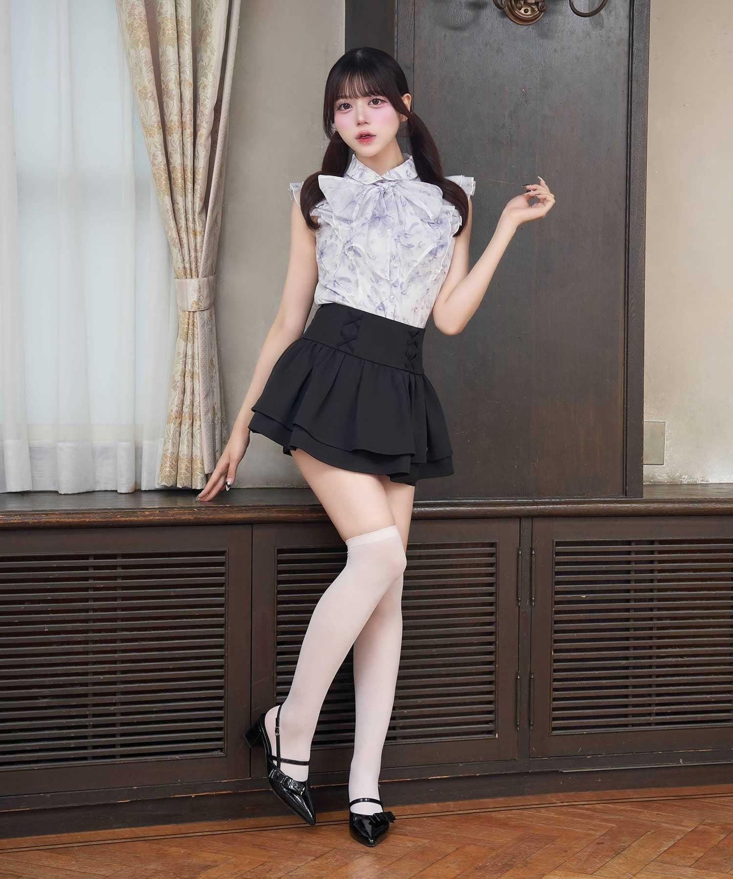 Belle Charme(ベルシャルム) Lace-up Tiered Flare Skirt