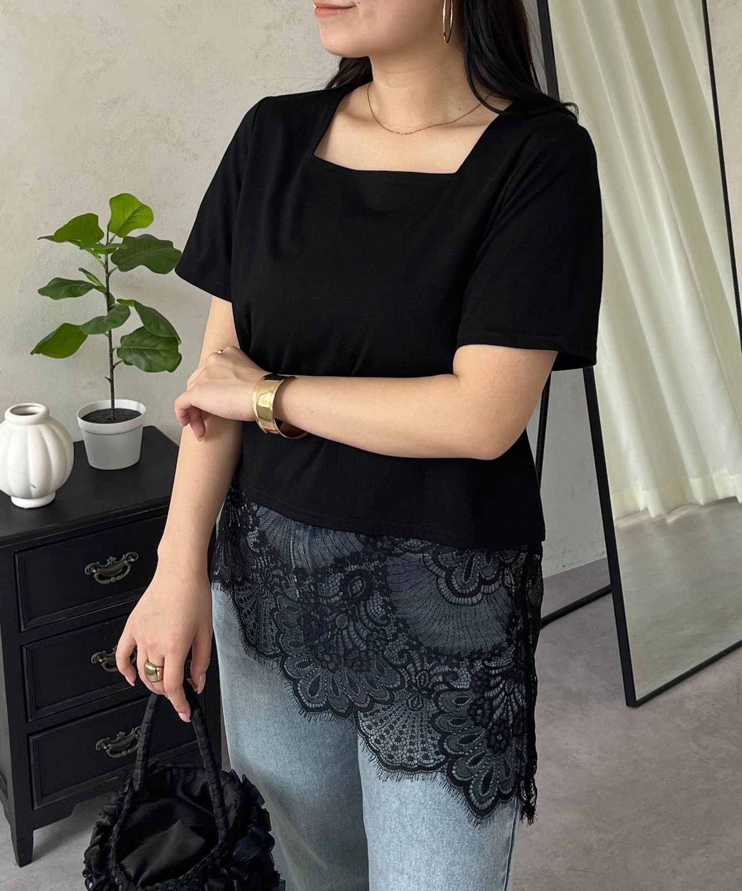 prose verse(プロズヴェール) スクエアネック裾レースTシャツ