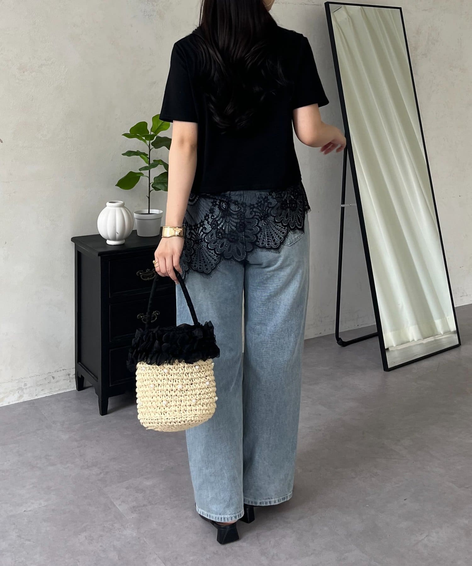 prose verse(プロズヴェール) スクエアネック裾レースTシャツ