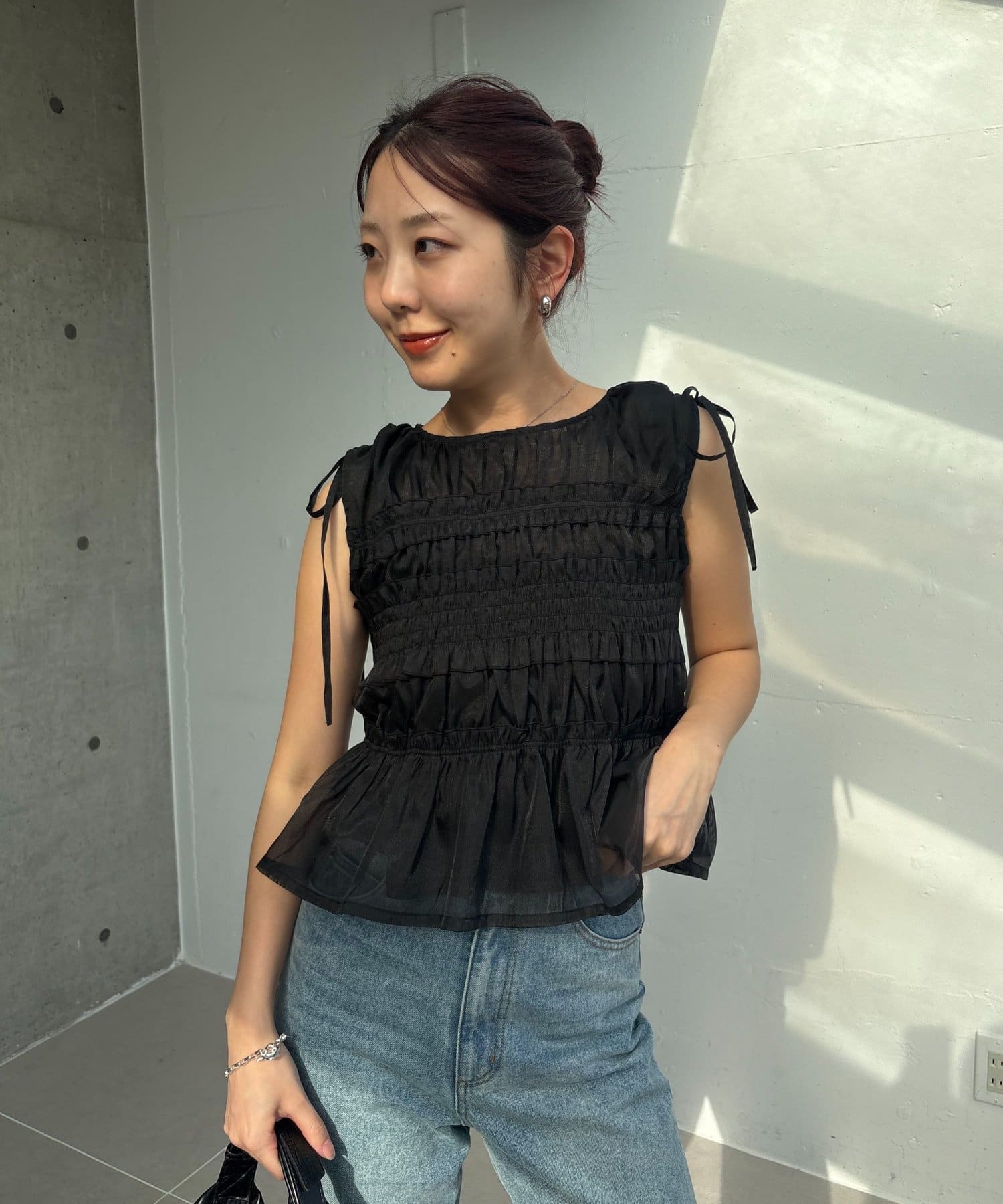 CAPRICIEUX LE'MAGE(カプリシュレマージュ) 【褒められトップス/360度スタイルアップ】オーガンジーペプラムブラウス