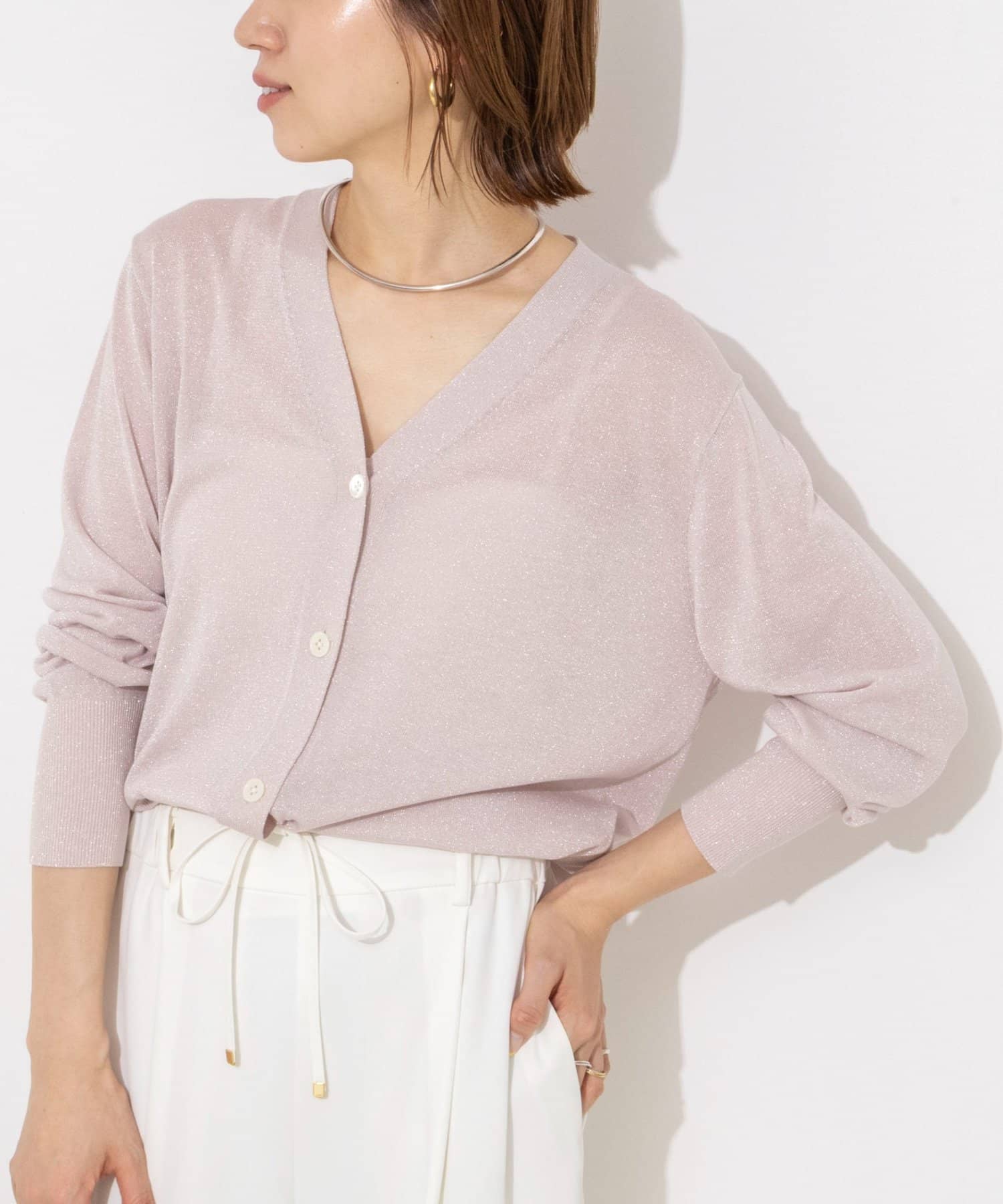 NOLLEY'S(ノーリーズ) 《手洗い可能/アンサンブル対応》ラメVネックカーディガン