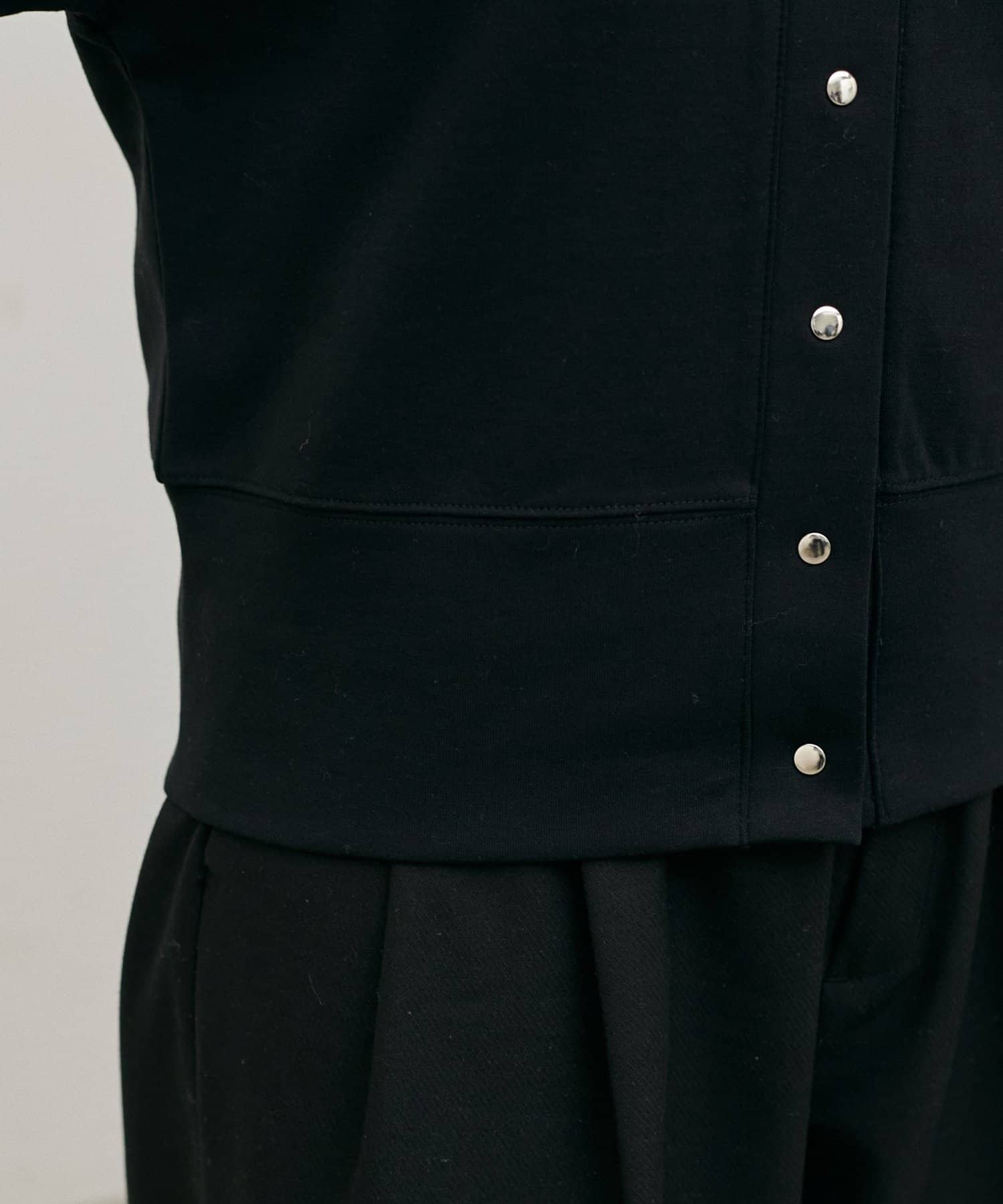 NICE CLAUP / OLIVE des OLIVE OUTLET(ナイスクラップ  / オリーブ デ オリーブ アウトレット) 【LARUTA】ドット釦スキッパーカーディガン