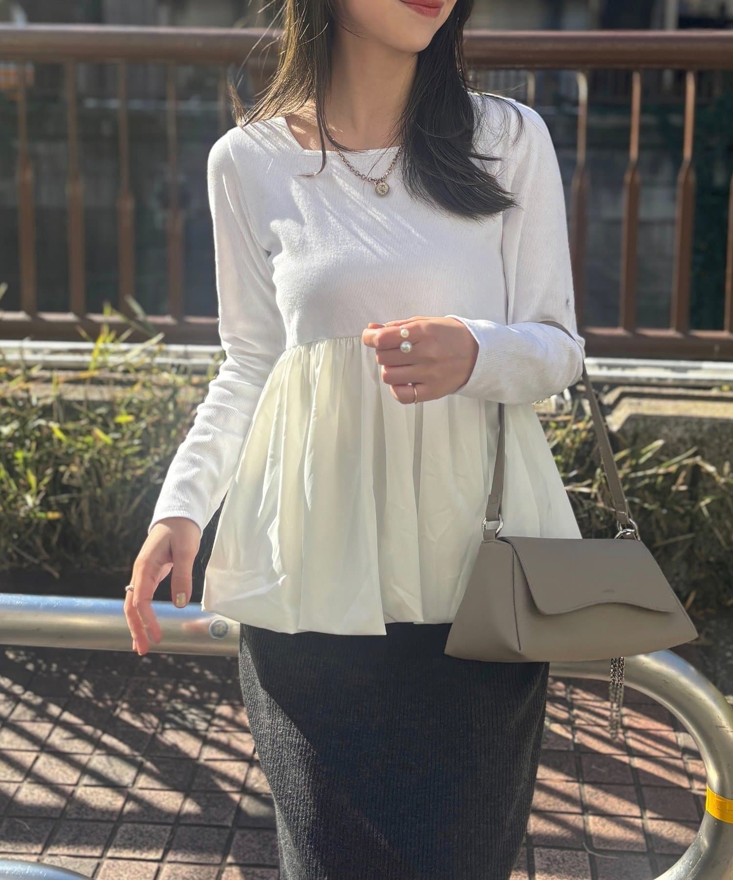 NICE CLAUP / OLIVE des OLIVE OUTLET(ナイスクラップ  / オリーブ デ オリーブ アウトレット) 【LARUTA】前後2WAY裾バルーンプルオーバー