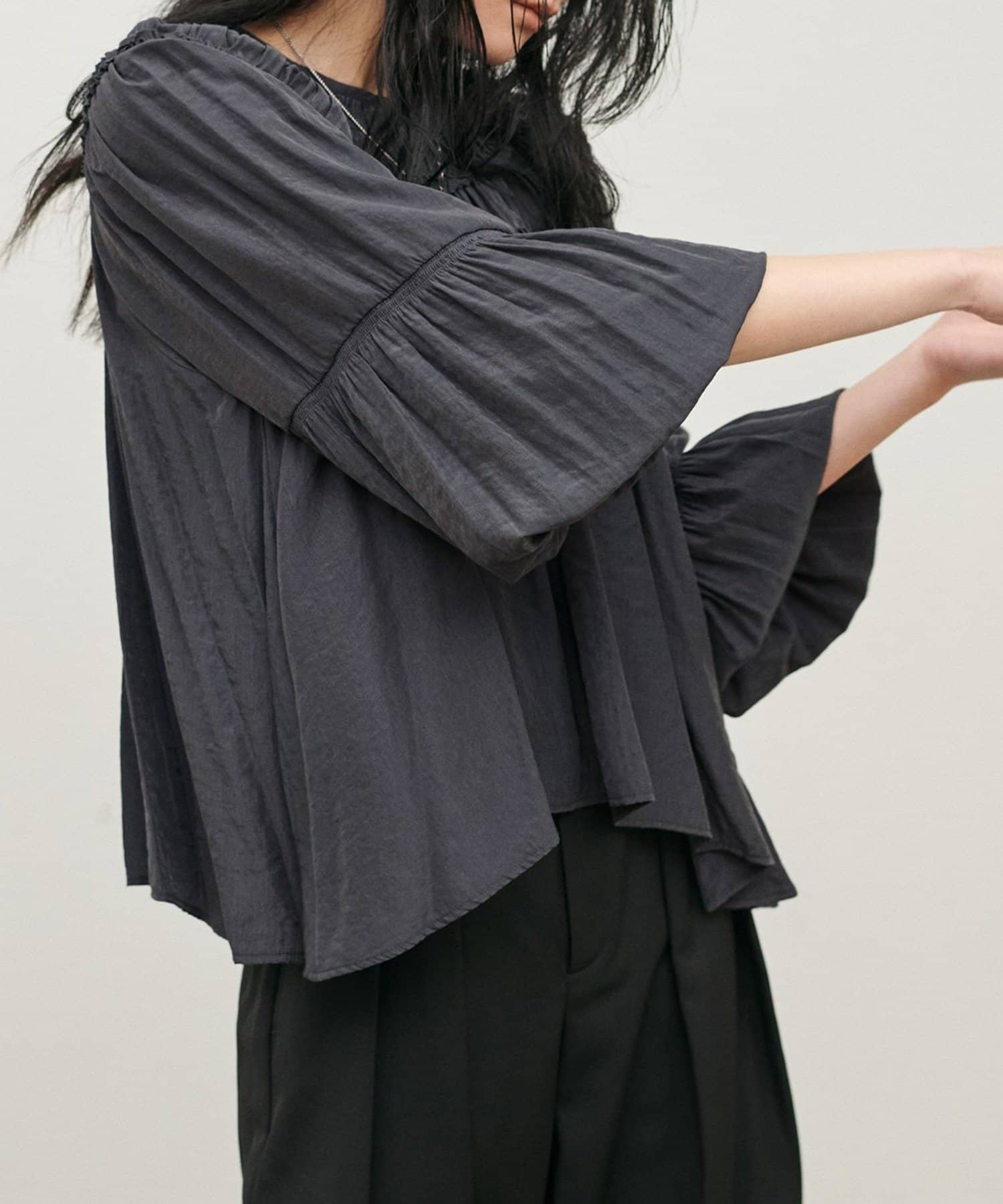 NICE CLAUP / OLIVE des OLIVE OUTLET(ナイスクラップ  / オリーブ デ オリーブ アウトレット) 【LARUTA】デラヴェギャザーブラウス