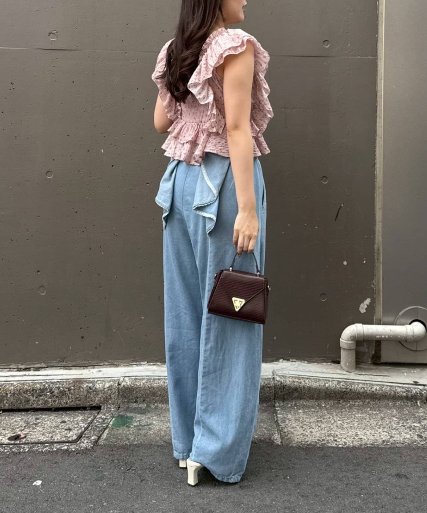 NICE CLAUP / OLIVE des OLIVE OUTLET(ナイスクラップ  / オリーブ デ オリーブ アウトレット) 【continuer】前後2wayフリル袖ブラウス