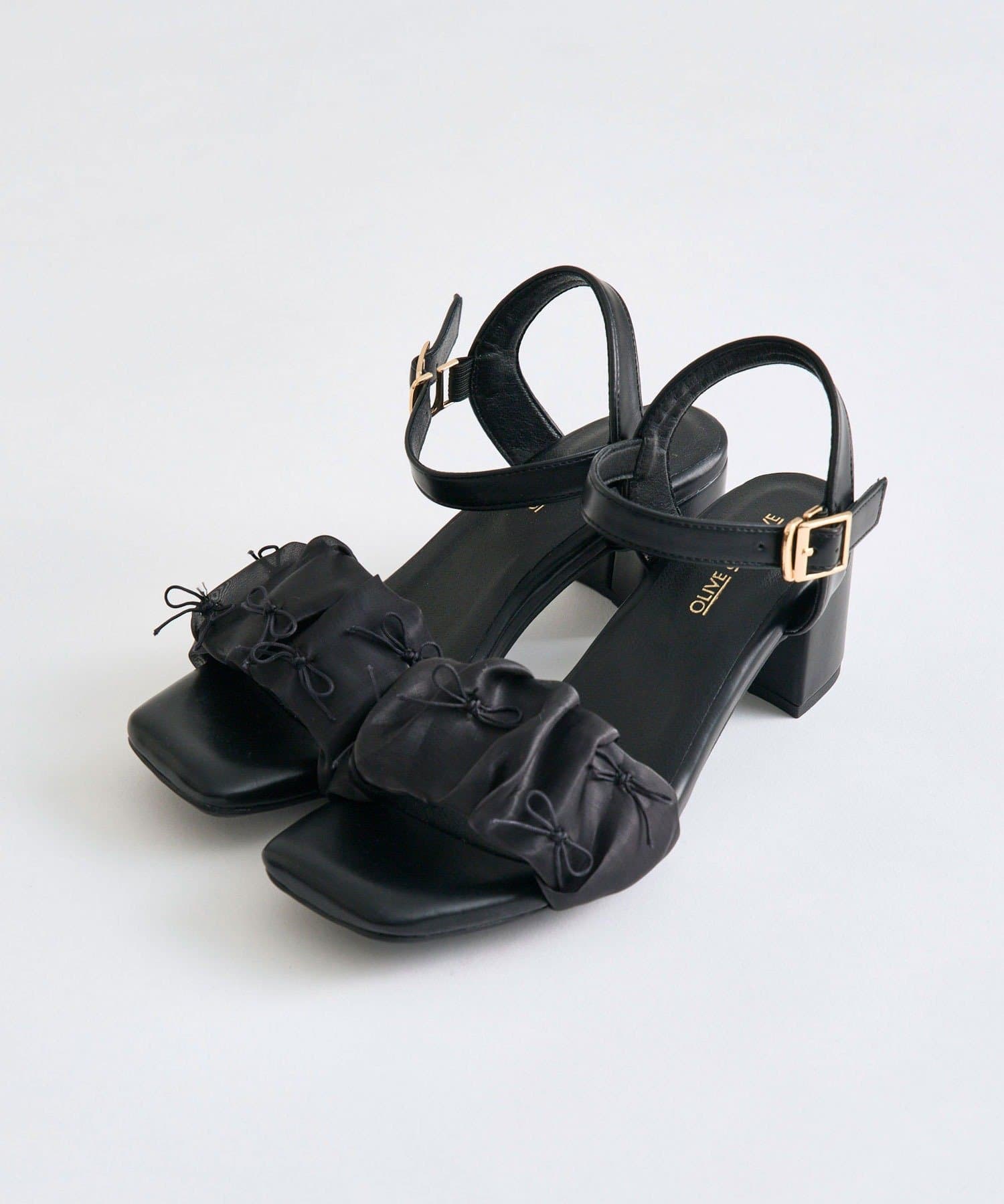 OLIVE des OLIVE(オリーブ デ オリーブ) シアギャザーリボンサンダル