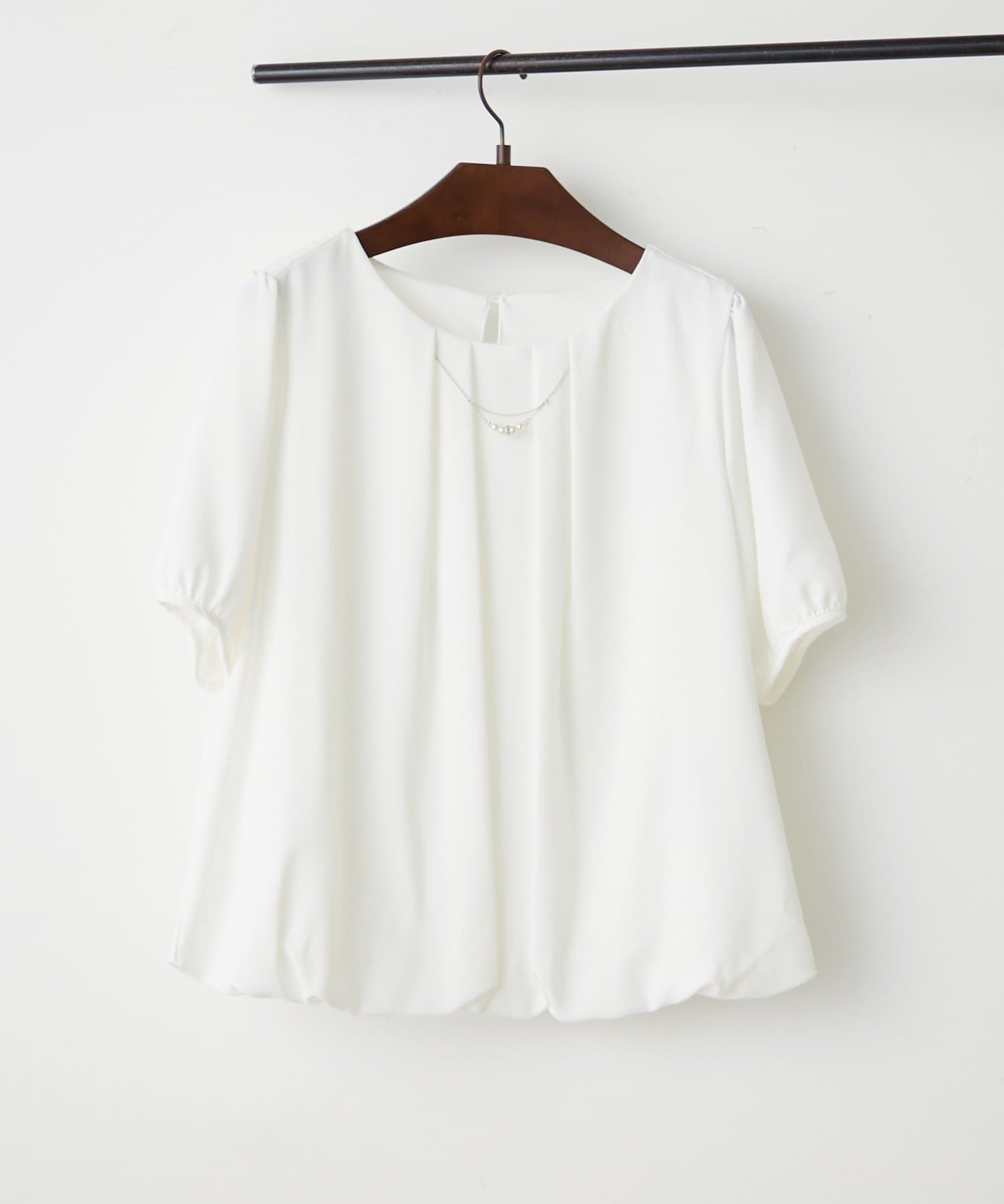 NICE CLAUP / OLIVE des OLIVE OUTLET(ナイスクラップ  / オリーブ デ オリーブ アウトレット) 【OUTLET限定】【continuer】チャーム付裾バルーンブラウス