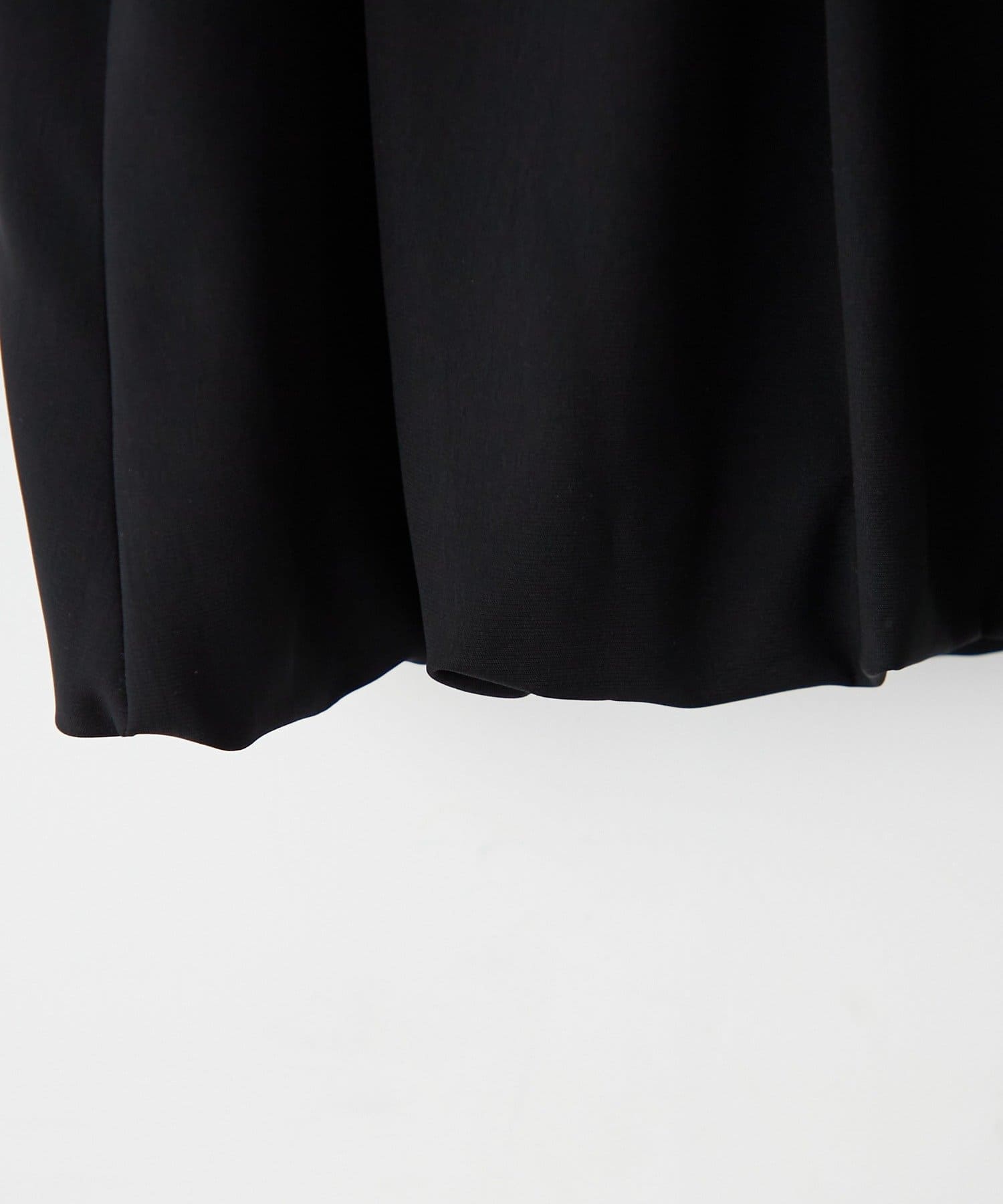 NICE CLAUP / OLIVE des OLIVE OUTLET(ナイスクラップ  / オリーブ デ オリーブ アウトレット) 【OUTLET限定】【continuer】チャーム付裾バルーンブラウス