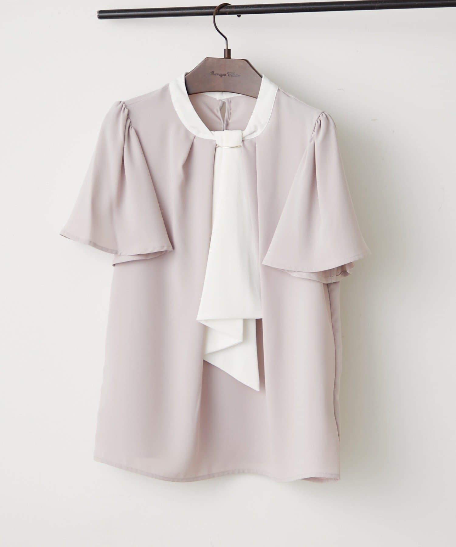 NICE CLAUP / OLIVE des OLIVE OUTLET(ナイスクラップ  / オリーブ デ オリーブ アウトレット) 【OUTLET限定】【continuer】襟ぐりチャーム付ボウタイブラウス