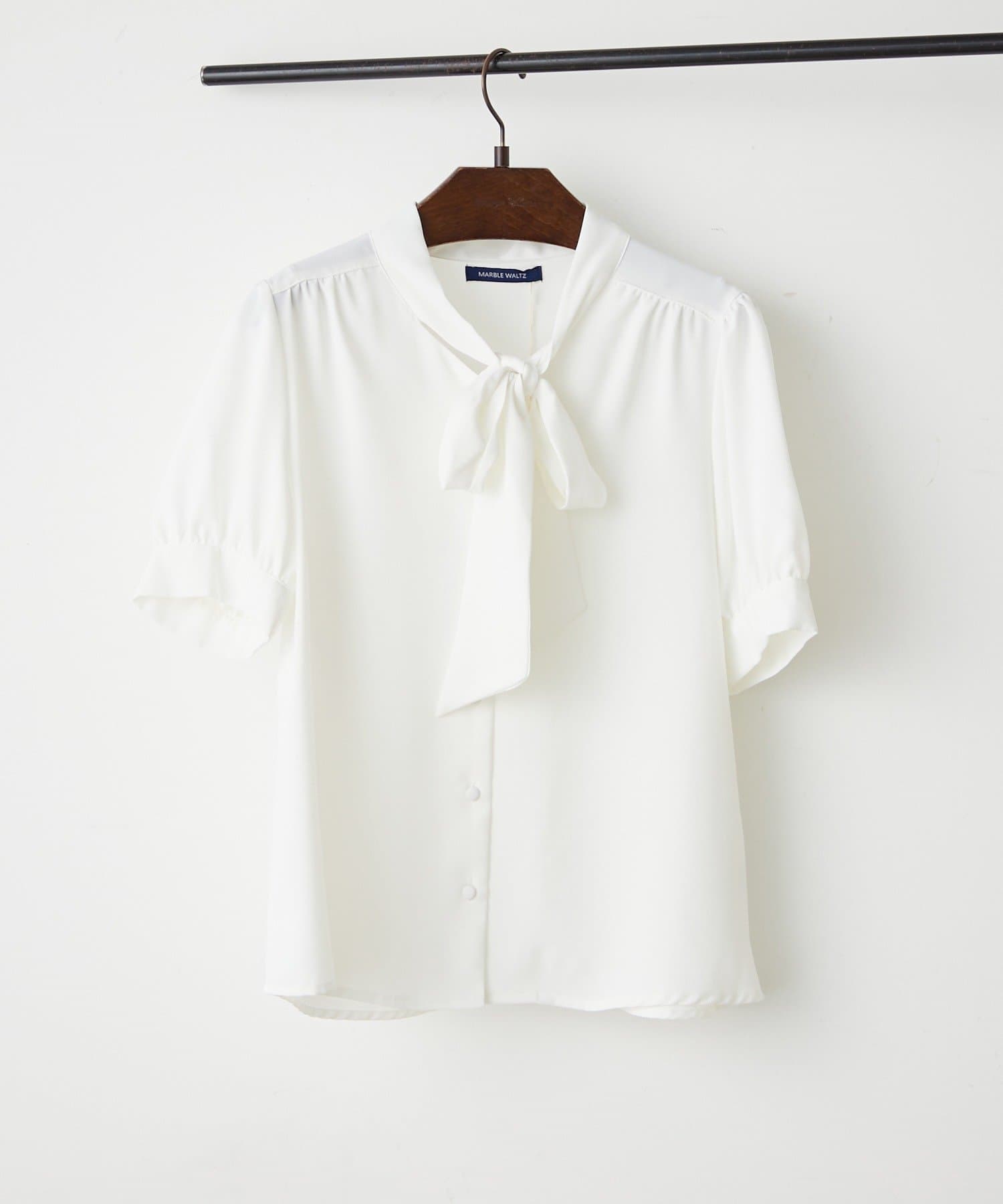 NICE CLAUP / OLIVE des OLIVE OUTLET(ナイスクラップ  / オリーブ デ オリーブ アウトレット) 【OUTLET限定】【continuer】リボンブラウス