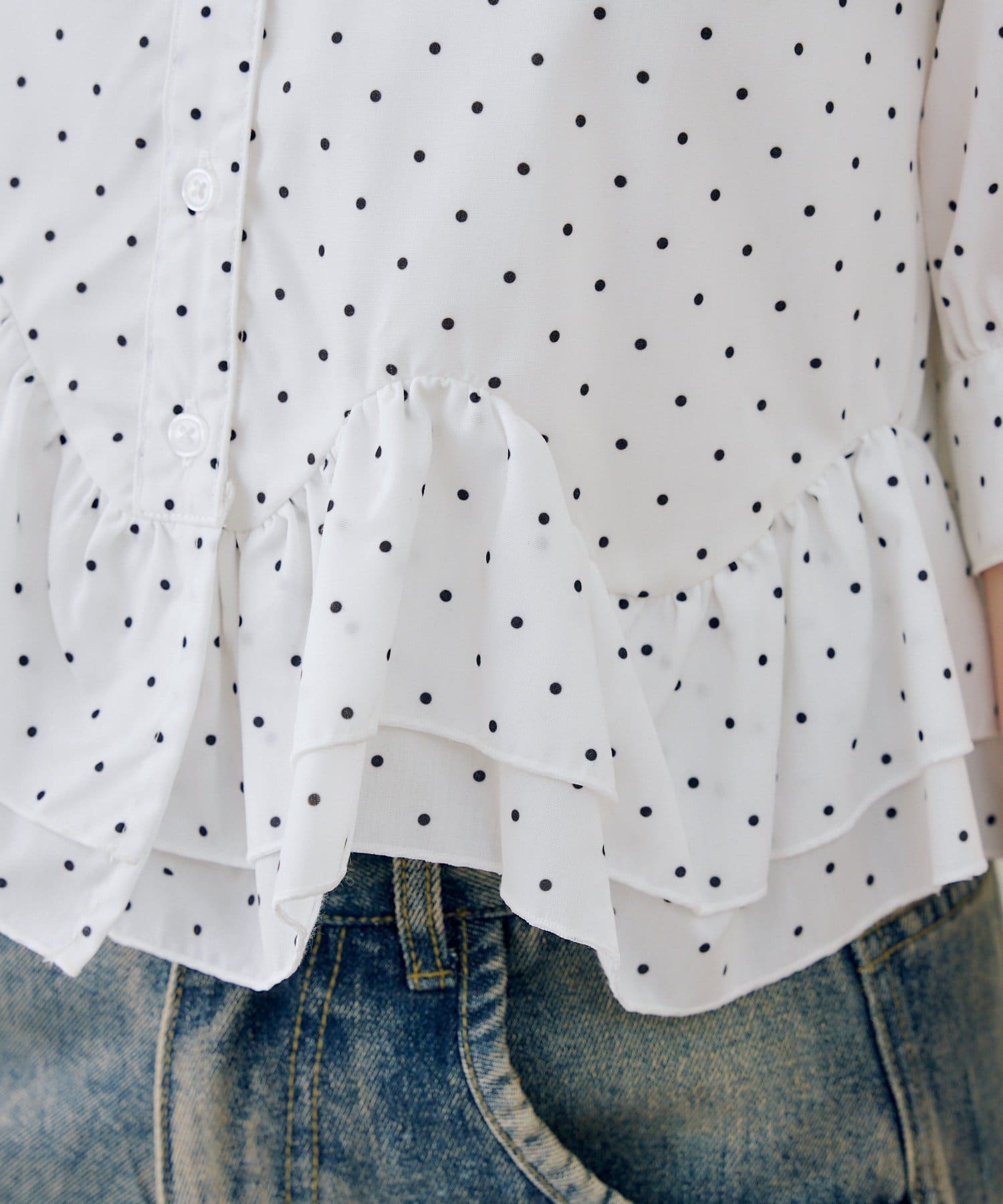 NICE CLAUP / OLIVE des OLIVE OUTLET(ナイスクラップ  / オリーブ デ オリーブ アウトレット) 【ANOTHER BRANCH】フリルヘムブラウス