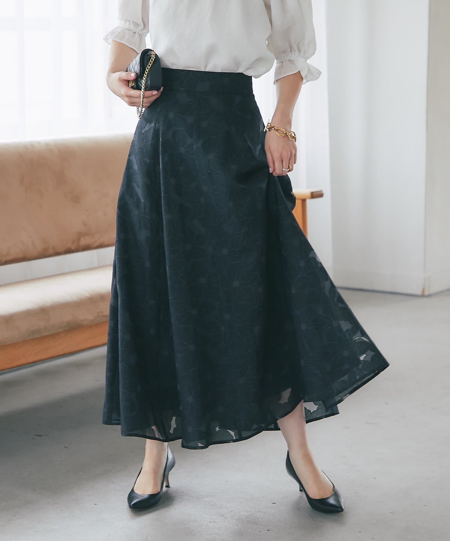 La boutique BonBon(ラブティックボンボン) 【BonBonガールズセレクト】オパール加工お花フレアスカート