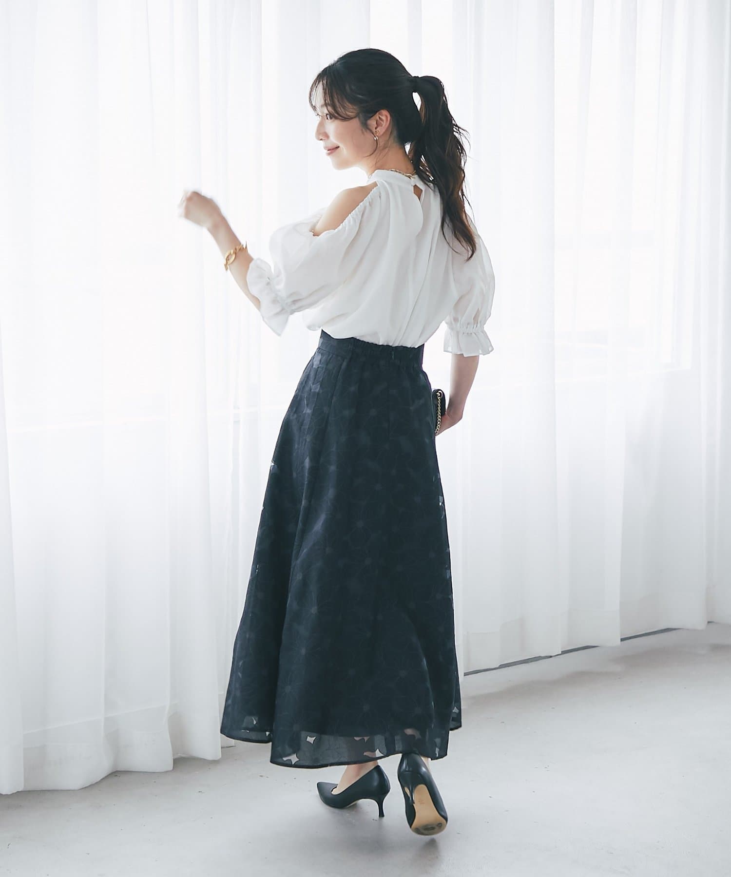 La boutique BonBon(ラブティックボンボン) 【BonBonガールズセレクト】オパール加工お花フレアスカート