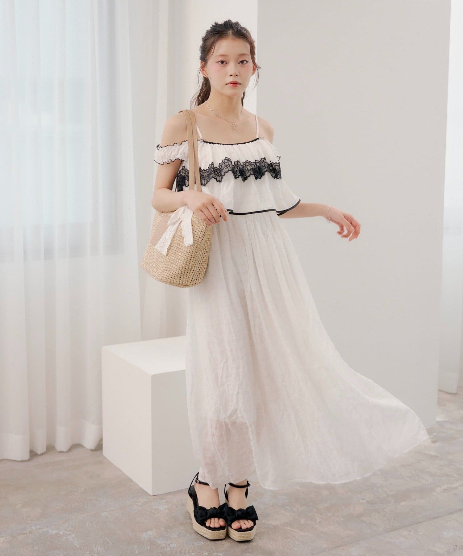 Chico(チコ) レース配色ロングワンピース