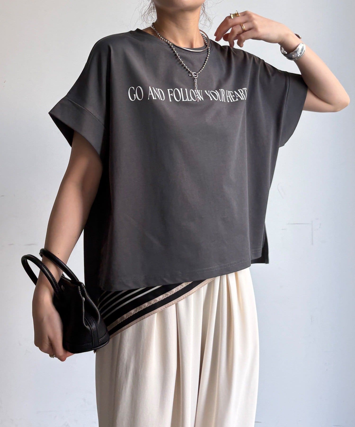 DOUDOU(ドゥドゥ) 【WEB限定】ロールアップロゴプリントワイドTEE