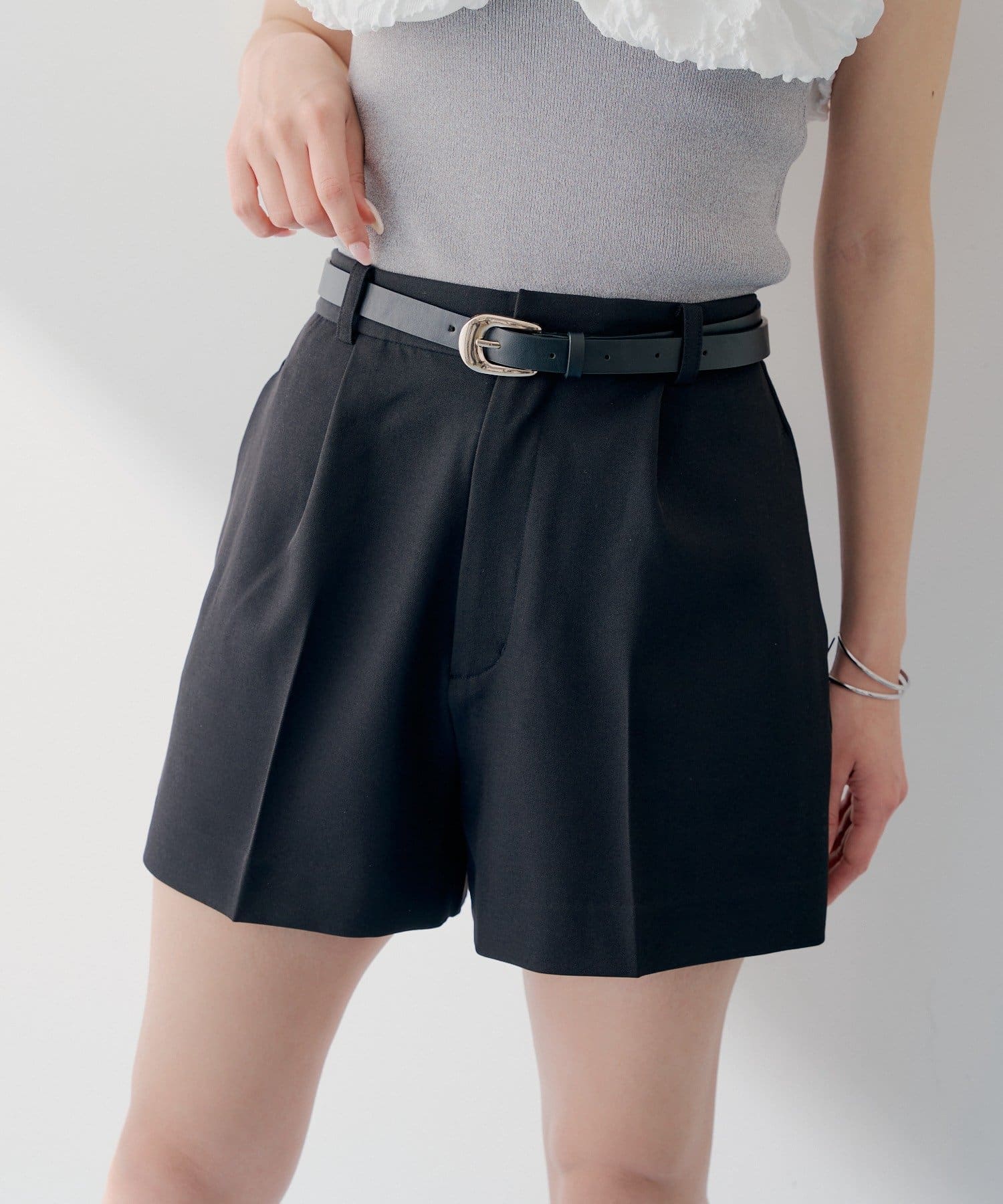 Chico(チコ) 【SALON by Chico】ベルト付きタックショートパンツ