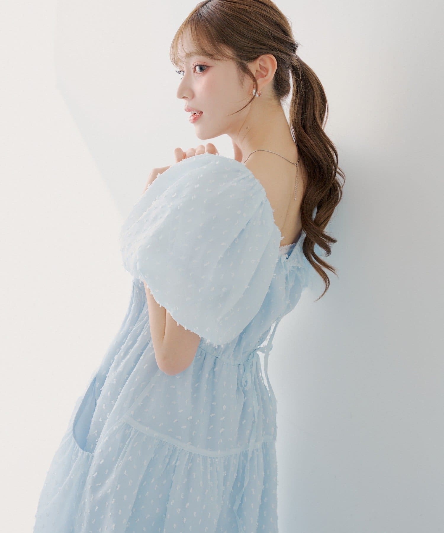 Chico(チコ) 【SALON  by Chico】パフ袖ドビーロングワンピース