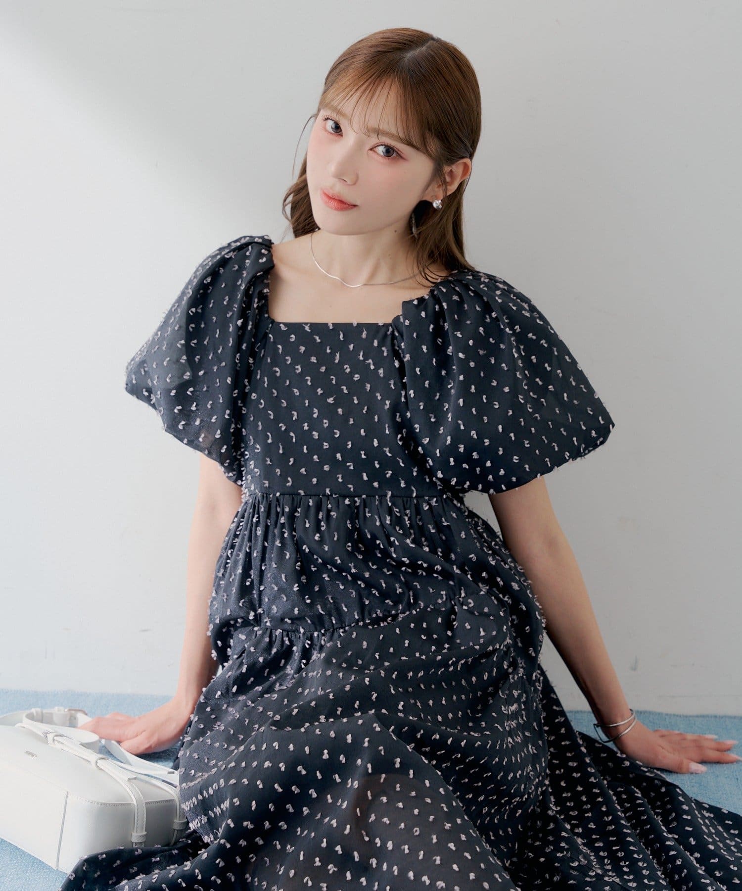 Chico(チコ) 【SALON  by Chico】パフ袖ドビーロングワンピース