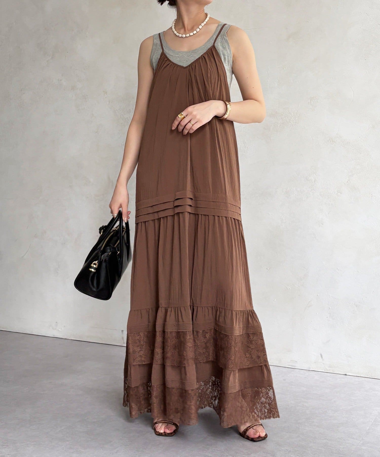 DOUDOU(ドゥドゥ) 【24日 10%OFFで予約スタート！】レース切替キャミワンピース