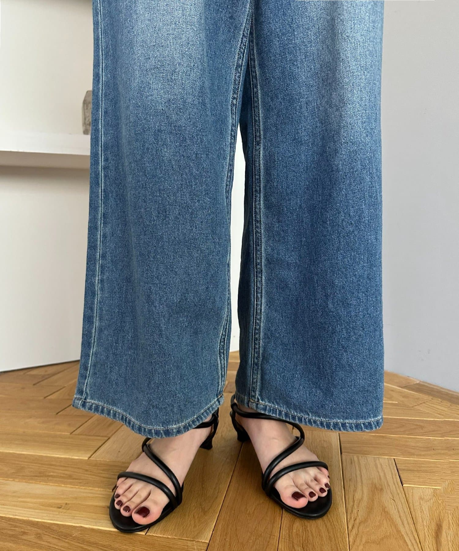 DISCOAT(ディスコート) チューブストラップサンダル