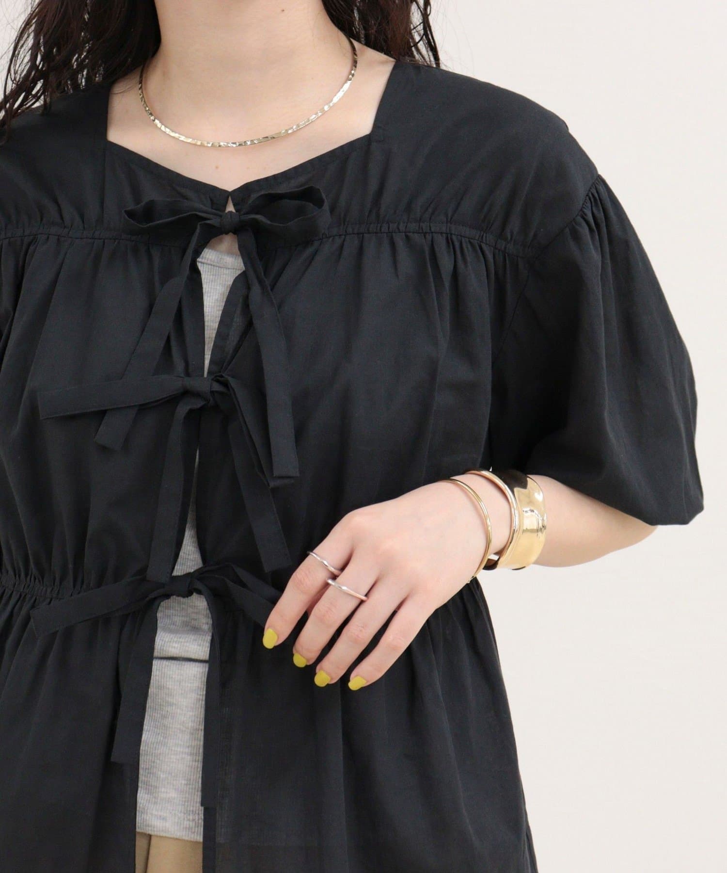 FREDY & GLOSTER(フレディ アンド グロスター) フロントリボンブラウス