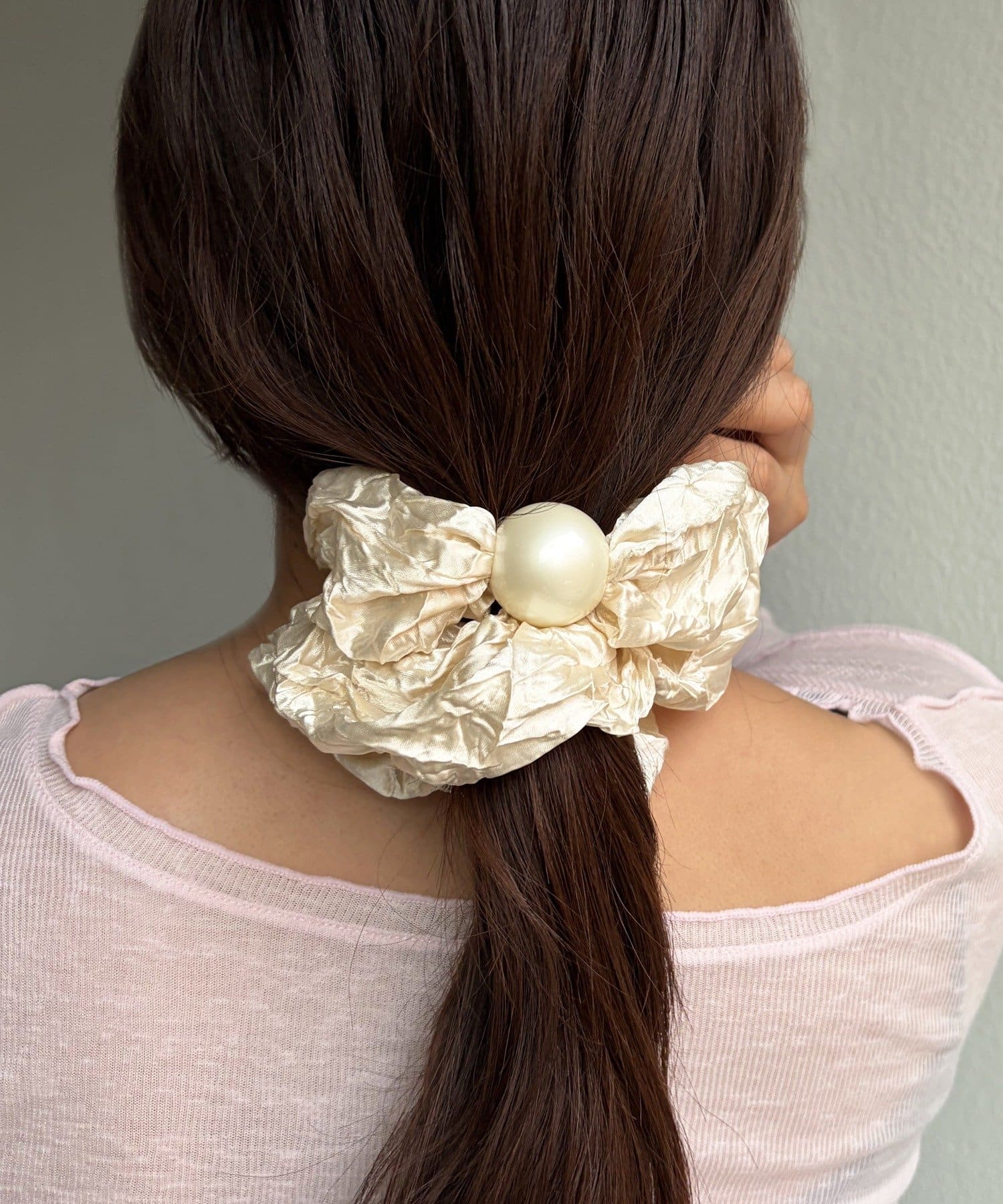 Lattice(ラティス) パール付きサテンシュシュ