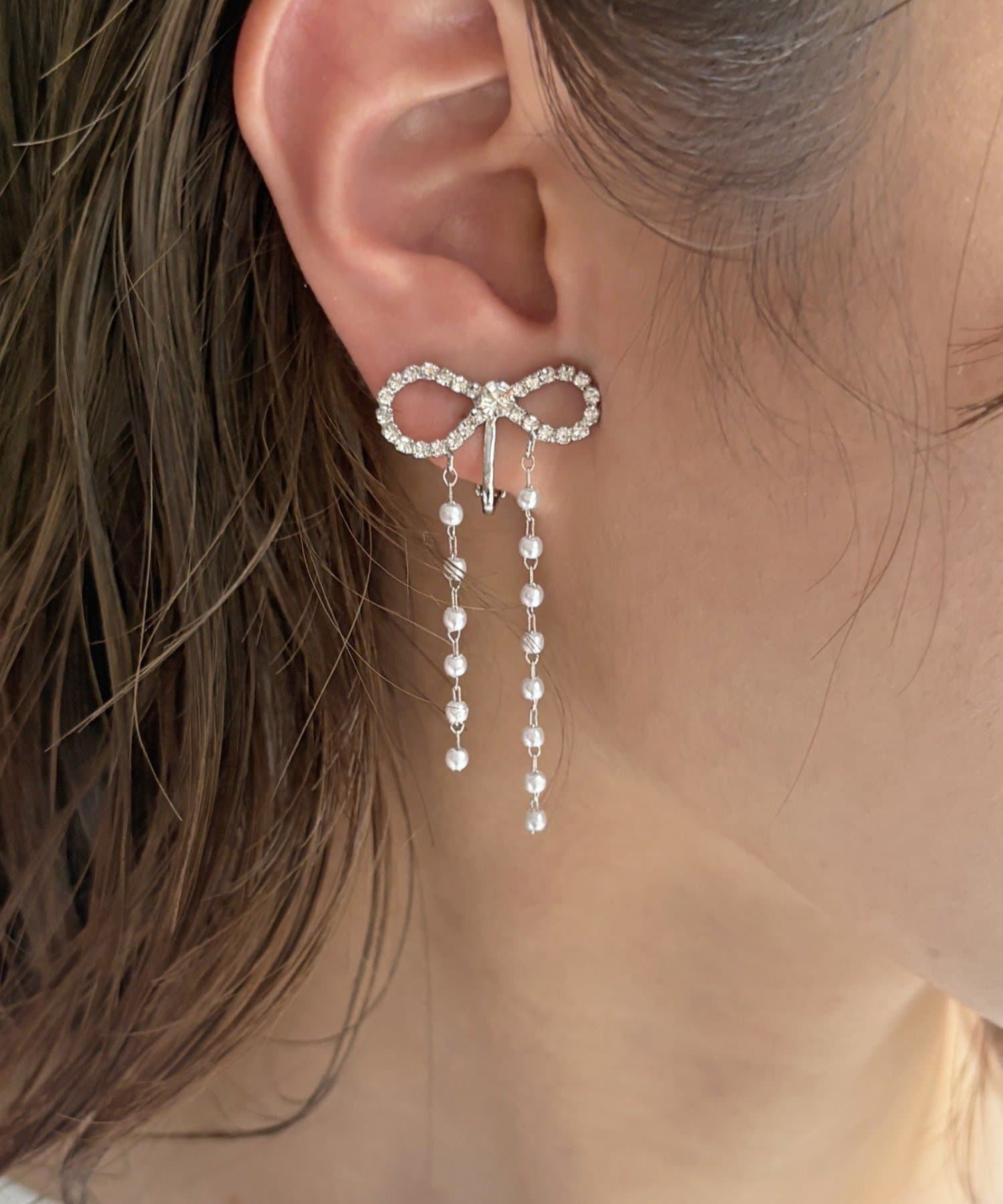 Lattice(ラティス) パールリボンイヤリング