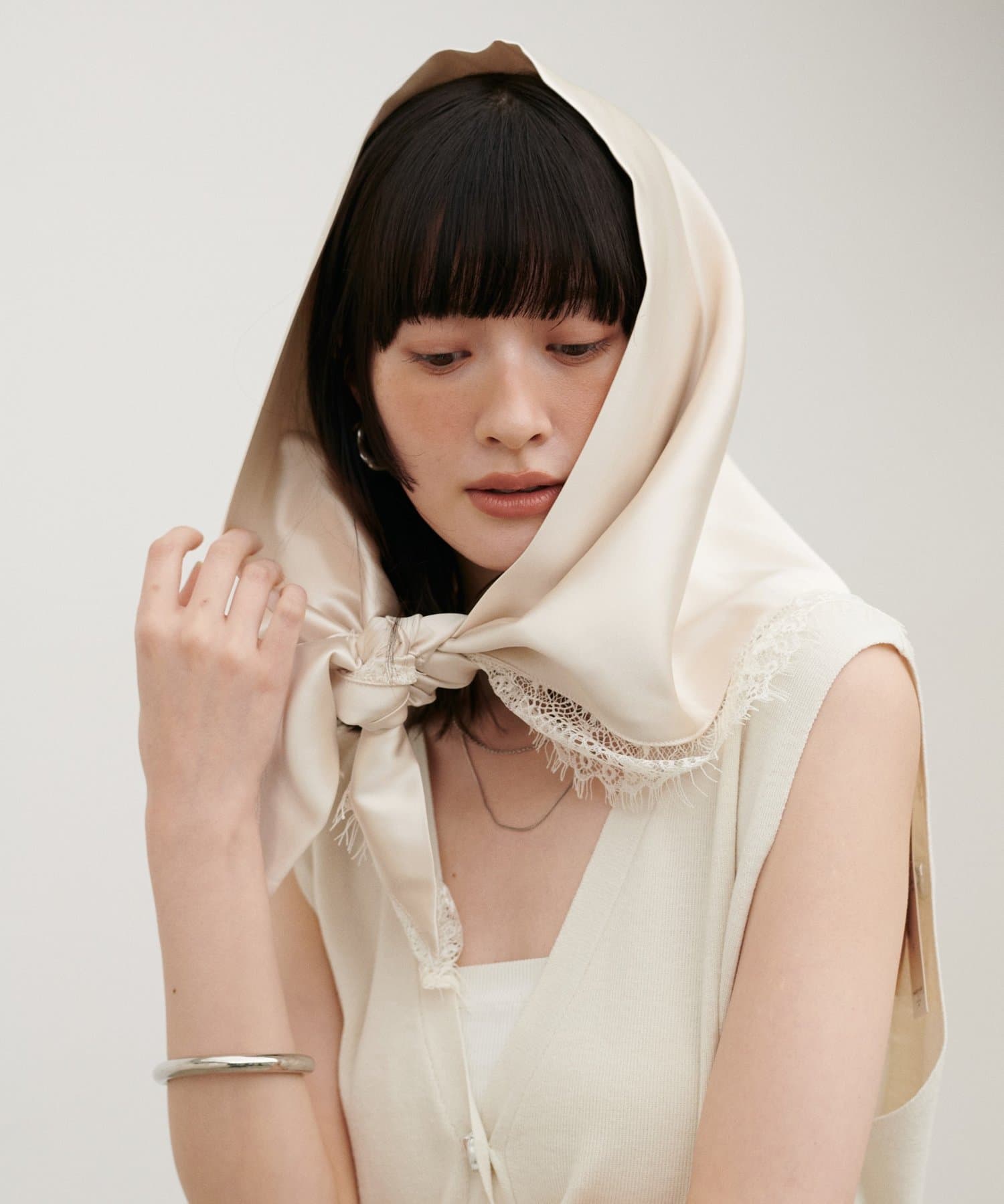 LARUTA(ラルータ) ［Web限定］サテンレーススカーフ