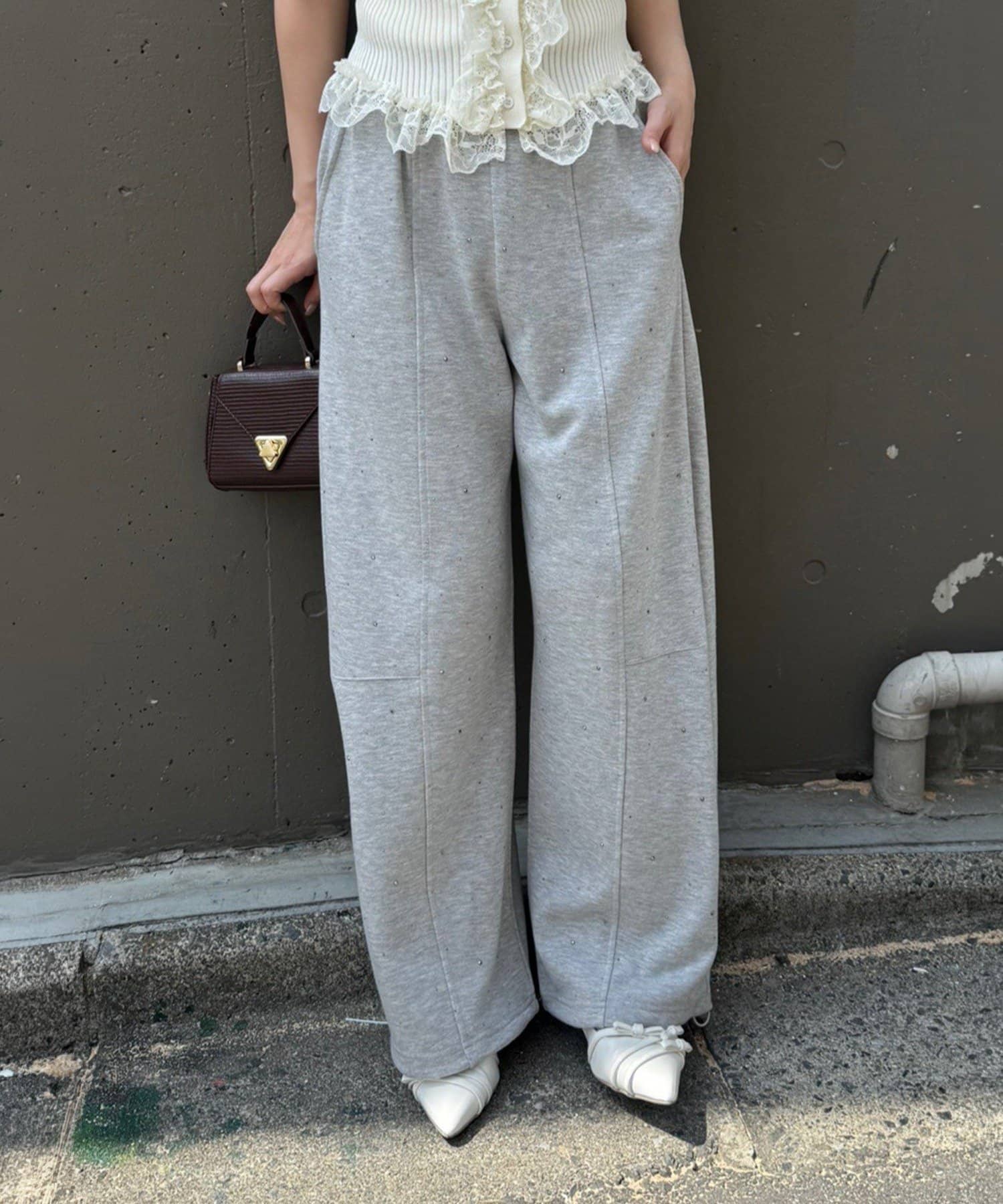 NICE CLAUP / OLIVE des OLIVE OUTLET(ナイスクラップ  / オリーブ デ オリーブ アウトレット) 【ANOTHER BRANCH】ラインストーンワイドスウエット