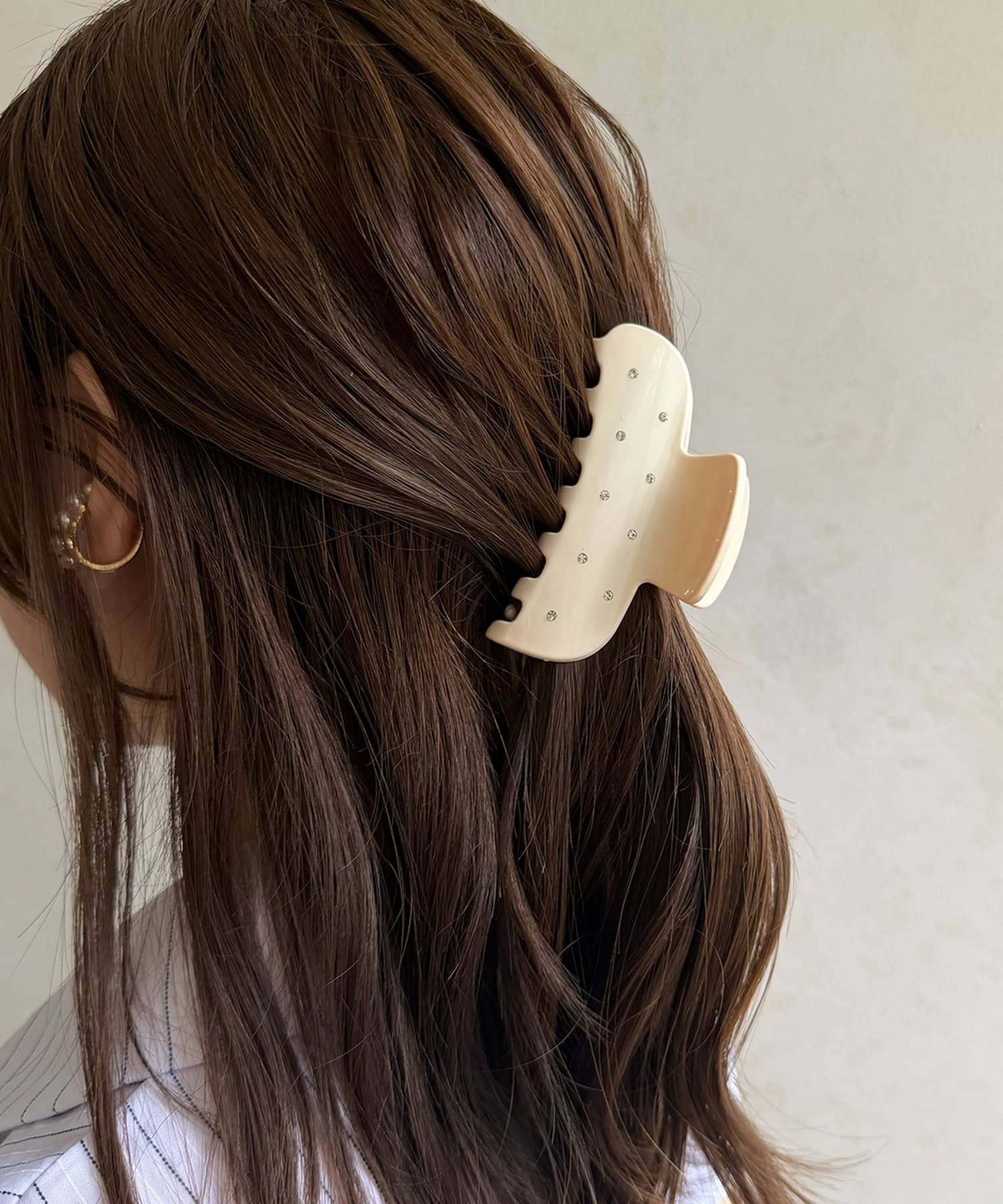Thevon.(ゼヴォン) ストーン付きヘアクリップ