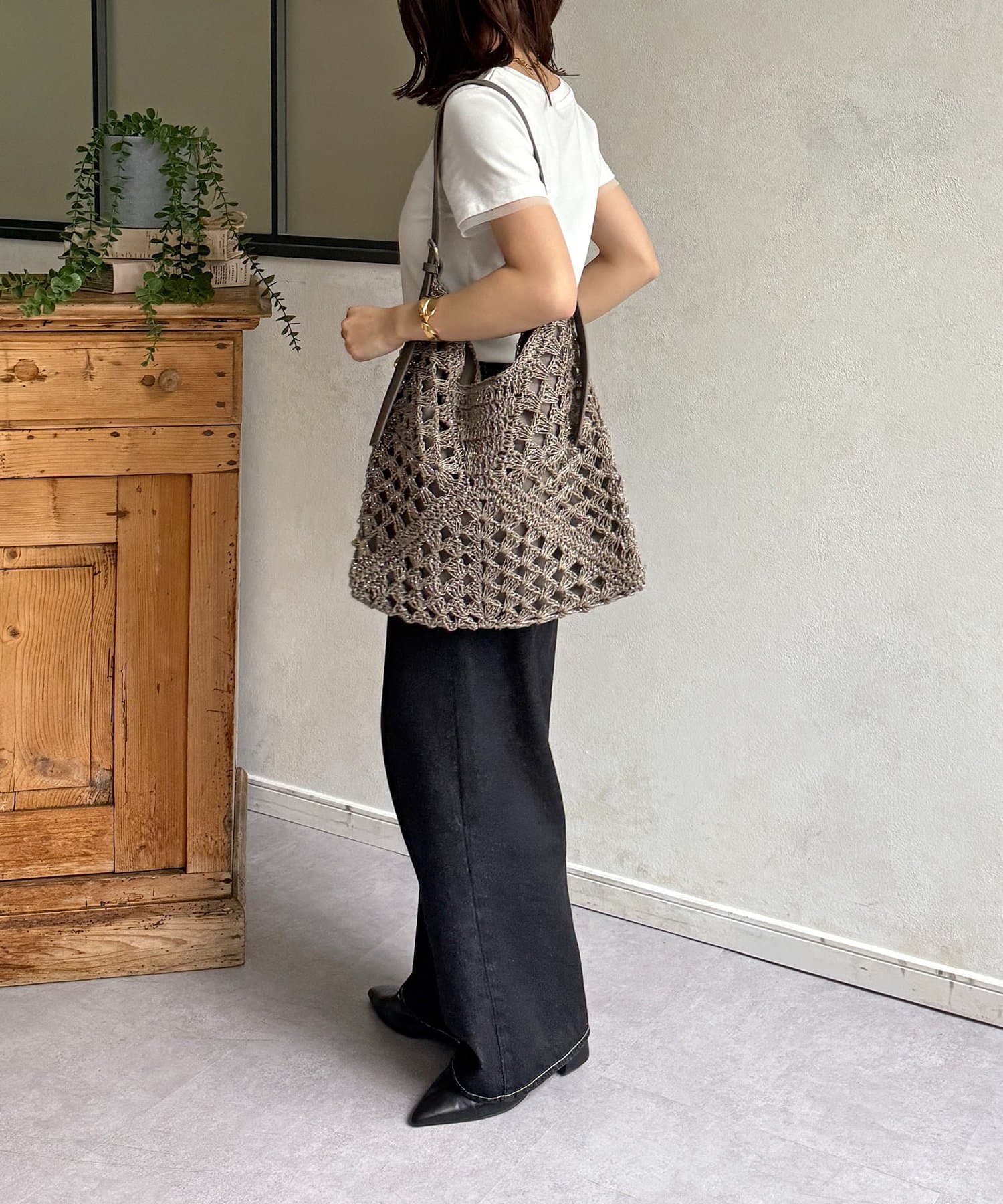 Thevon.(ゼヴォン) 透かし柄ショルダーカゴバッグ