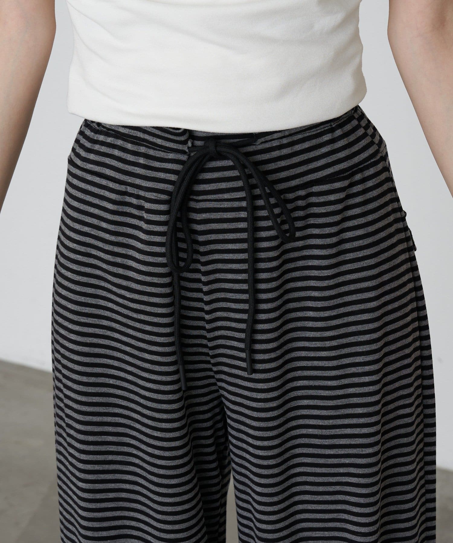 RAY CASSIN(レイカズン) ボーダーカットパンツ