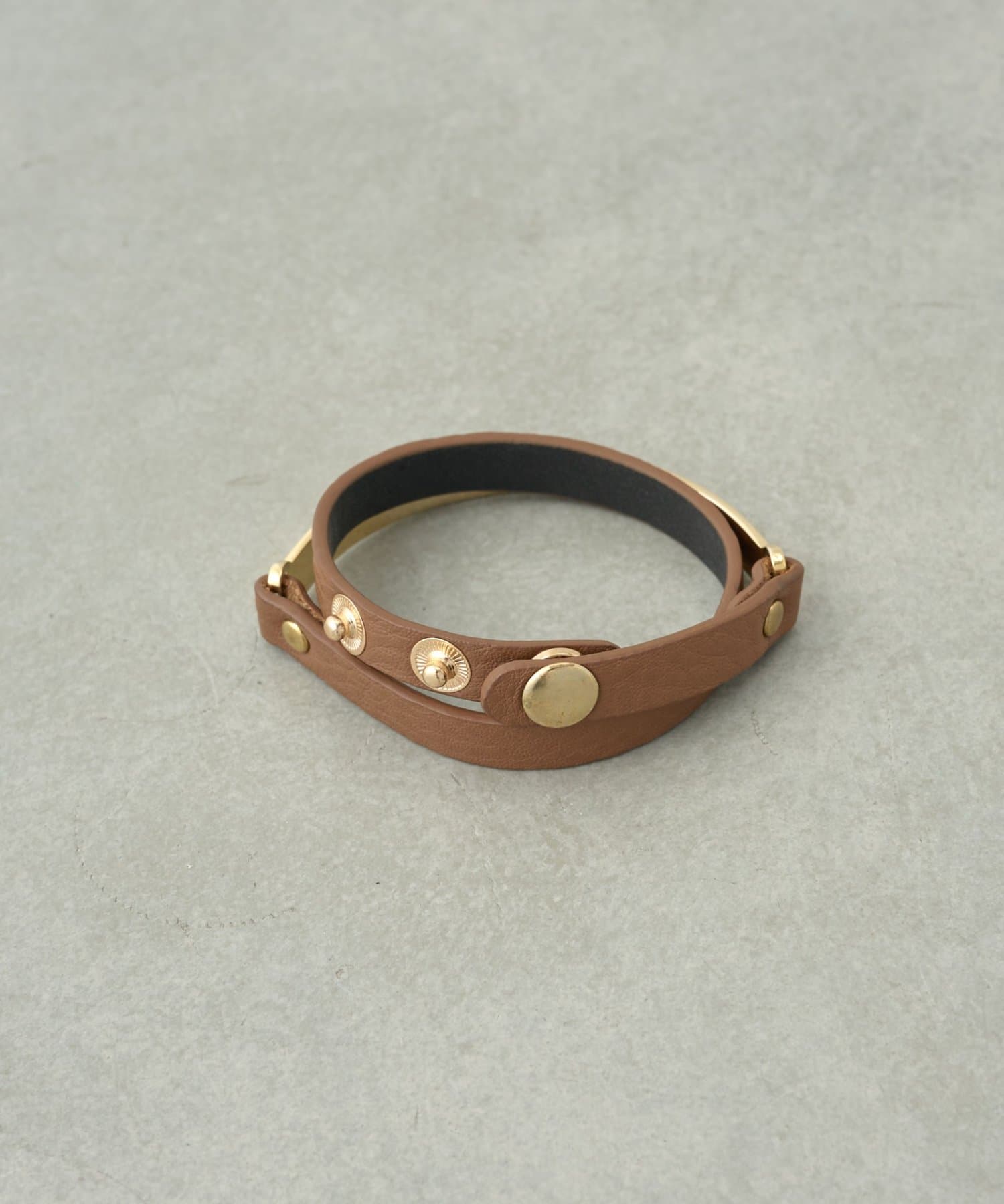 BEARDSLEY(ビアズリー) 《4/24(金)12時予約開始》レザーバングル《LIVETART》