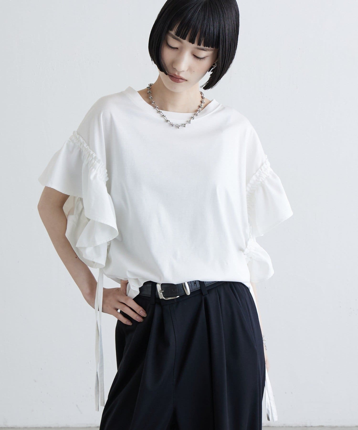 Lui's(ルイス) 袖別布ドロストフリルプルオーバーTシャツ