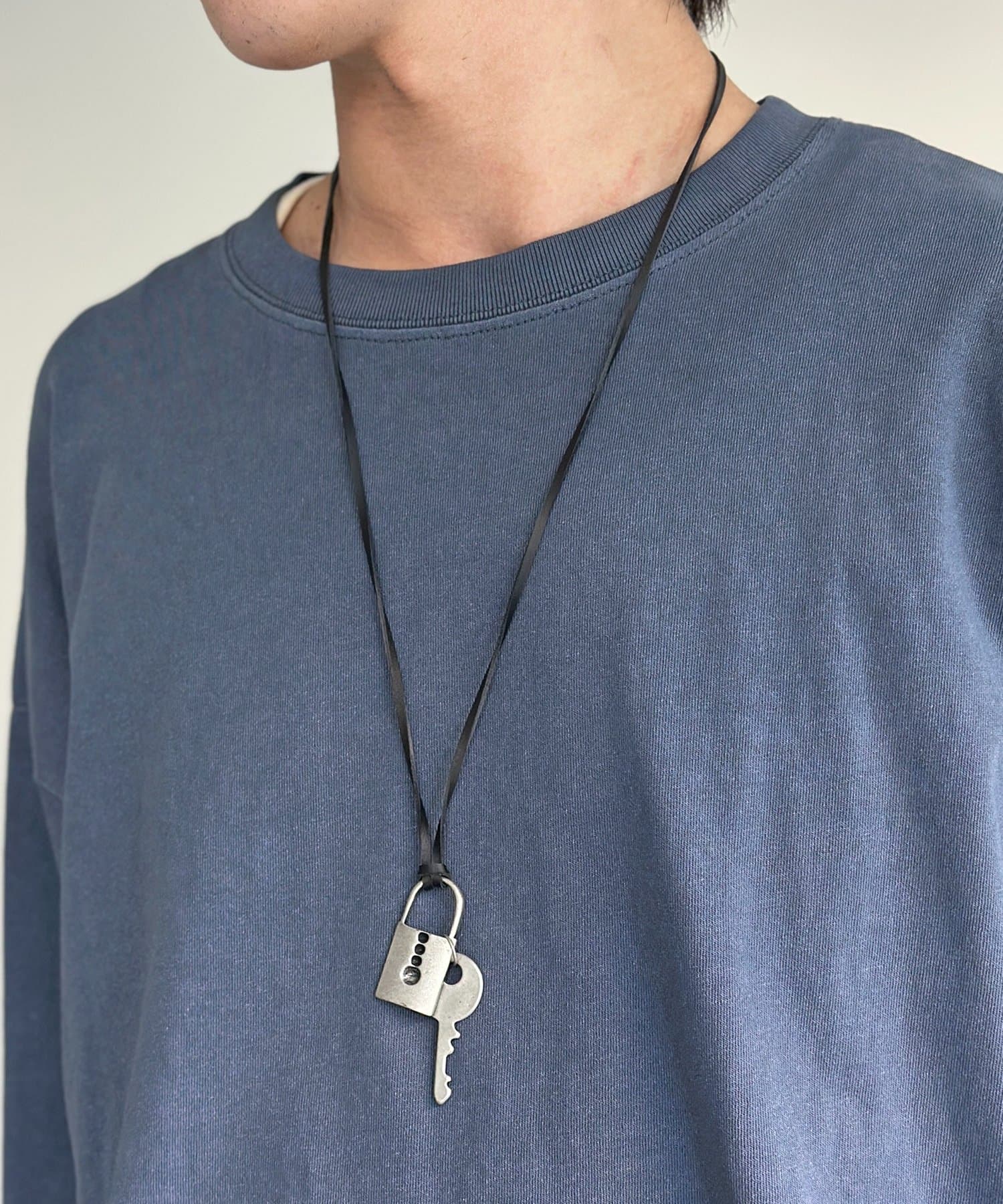 CPCM(シーピーシーエム) モチーフレザーネックレス