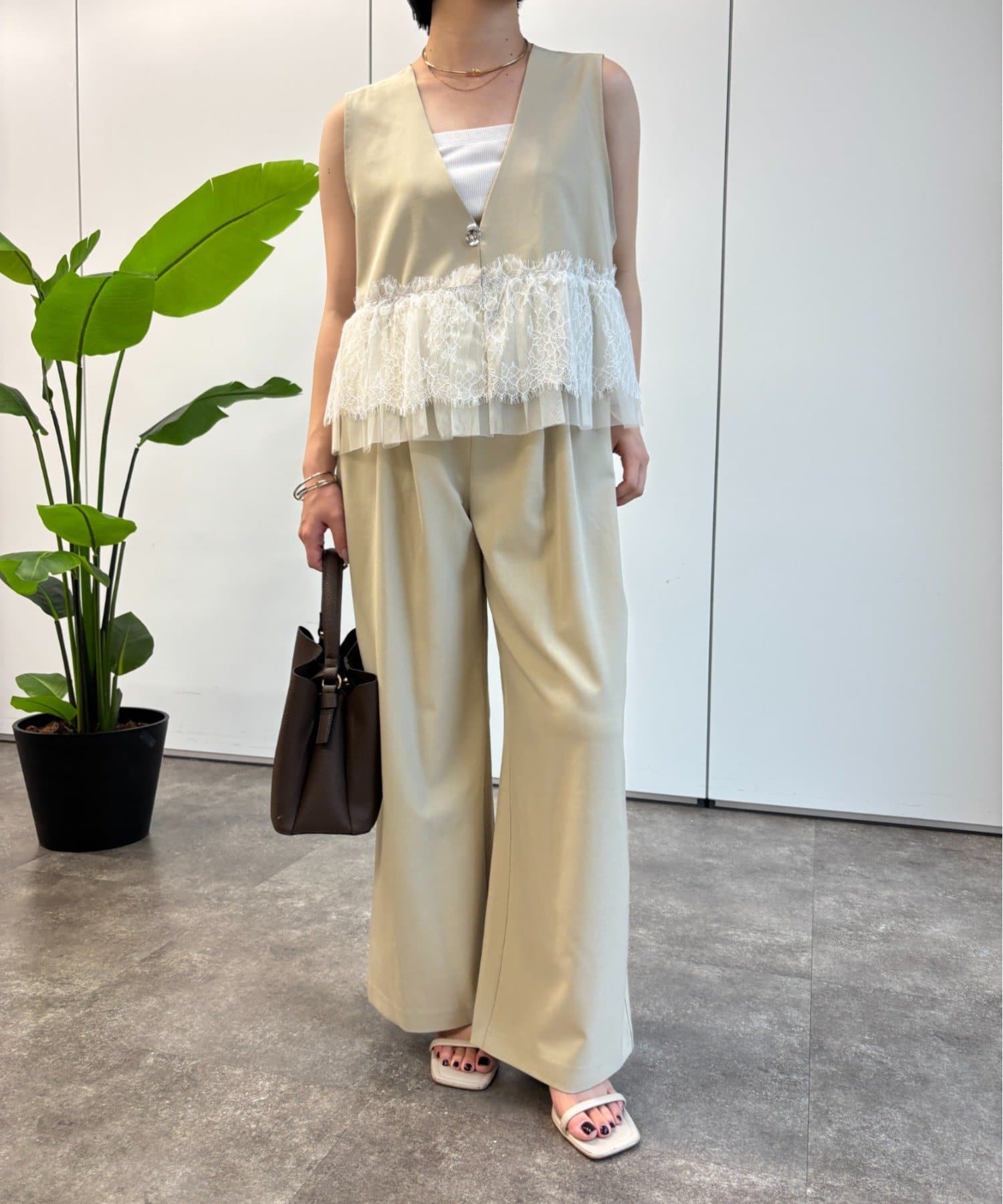 Jena　espace merveilleux(ジェナ　エスパスメルヴェイユ) 裾レースセットアップ