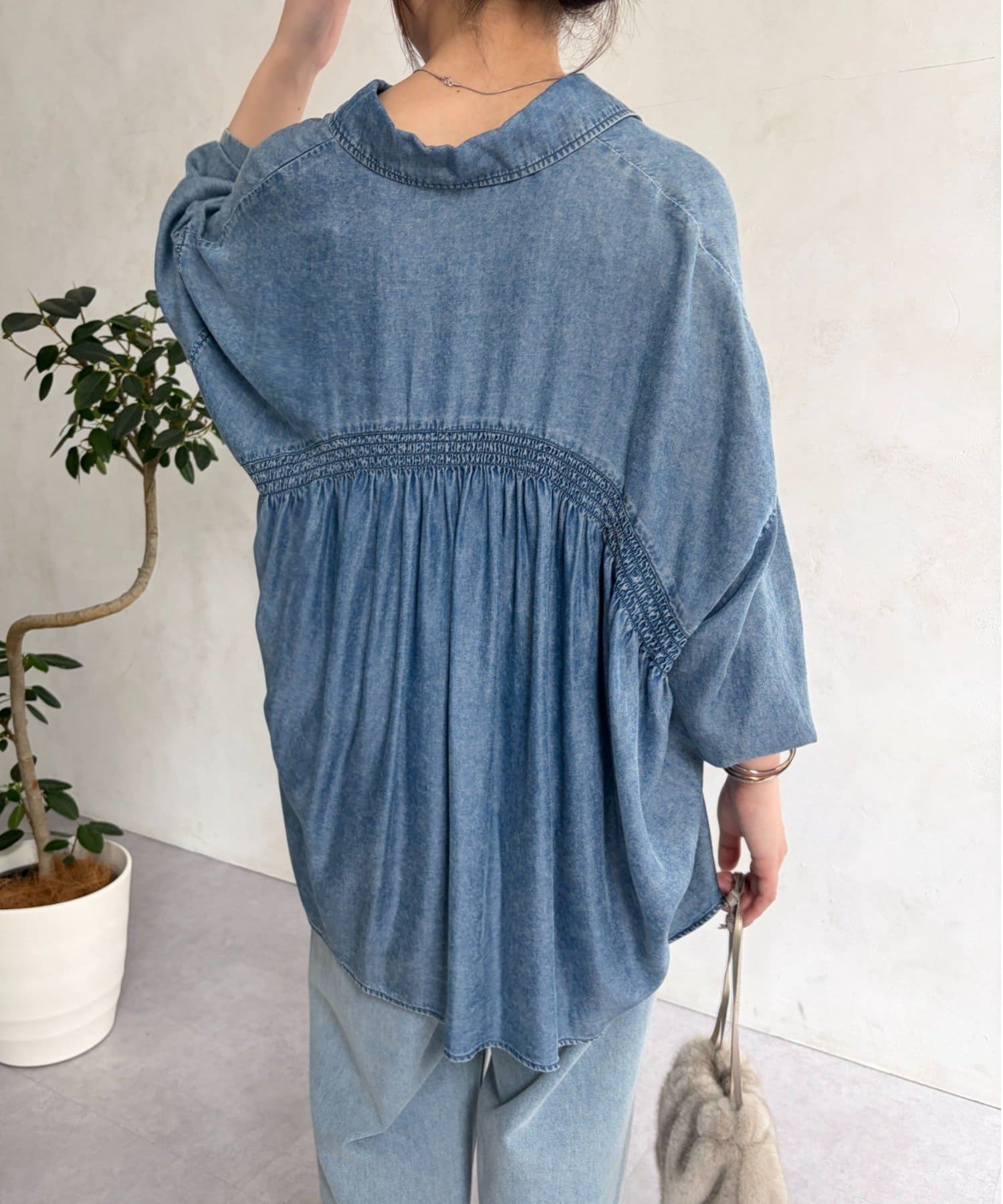 Jena　espace merveilleux(ジェナ　エスパスメルヴェイユ) テンセルバックシャーリングシャツ