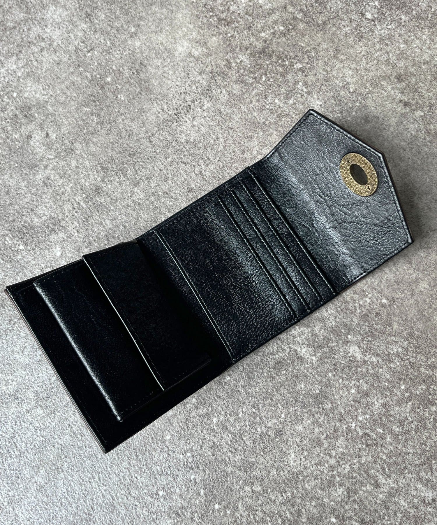 CPCM(シーピーシーエム) ターンロック2つ折り財布