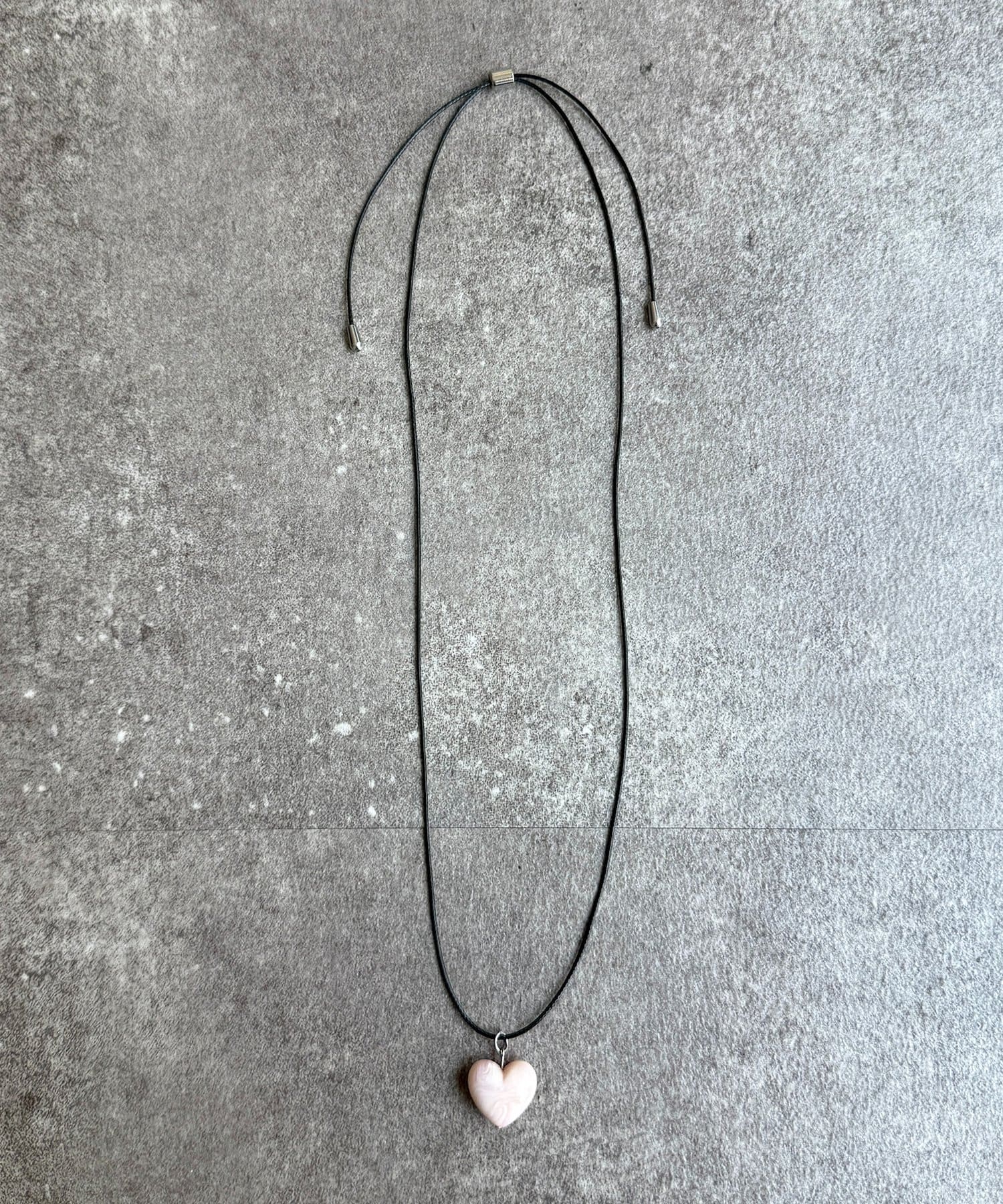 CPCM(シーピーシーエム) アクリルハートネックレス