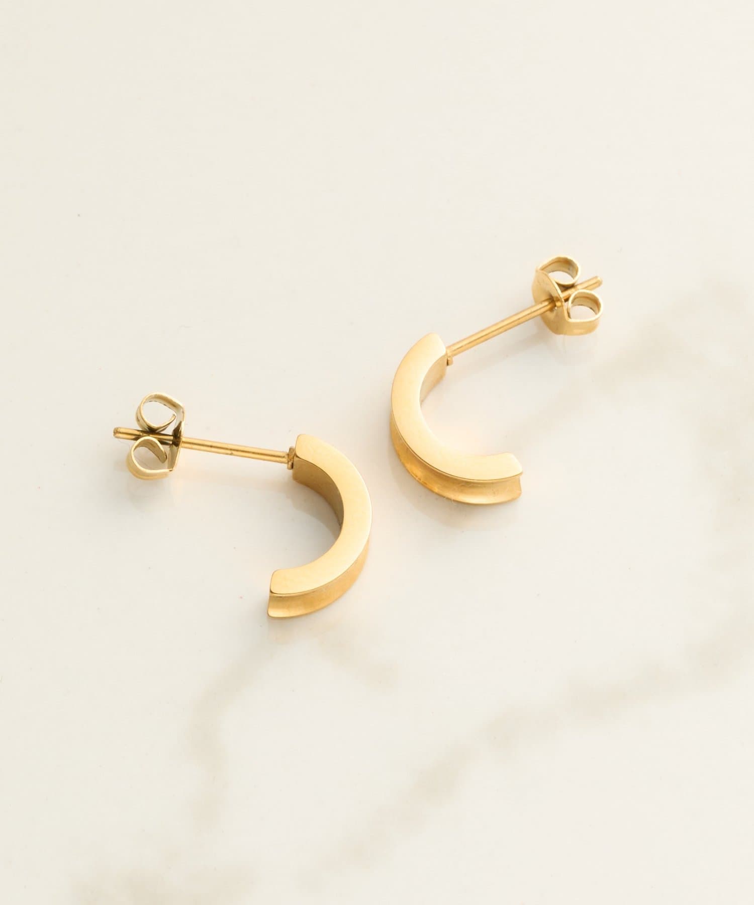 COLLAGE GALLARDAGALANTE(コラージュ ガリャルダガランテ) 【PAPILLONNER/パピヨネ】ステンレスハーフフープピアス