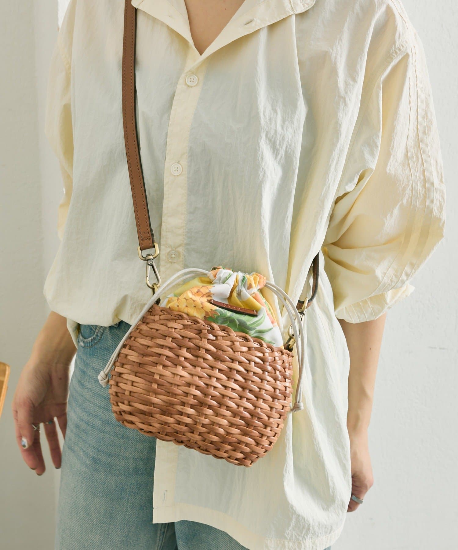 ear PAPILLONNER(イア パピヨネ) 【Bruno Rossi（ブルーノロッシ）】ear別注フルーツ柄ミニバッグ